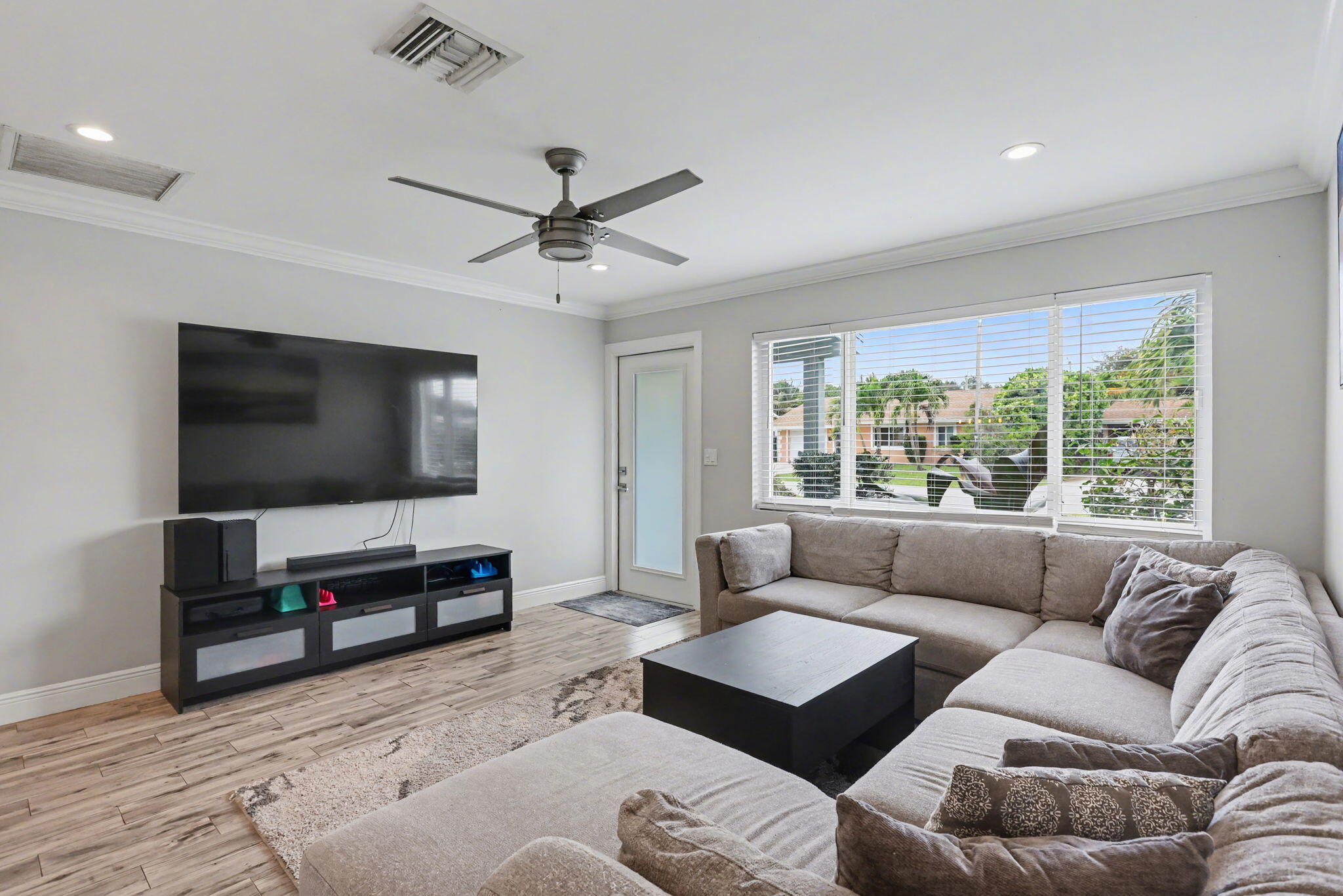 124 SW 11th Avenue