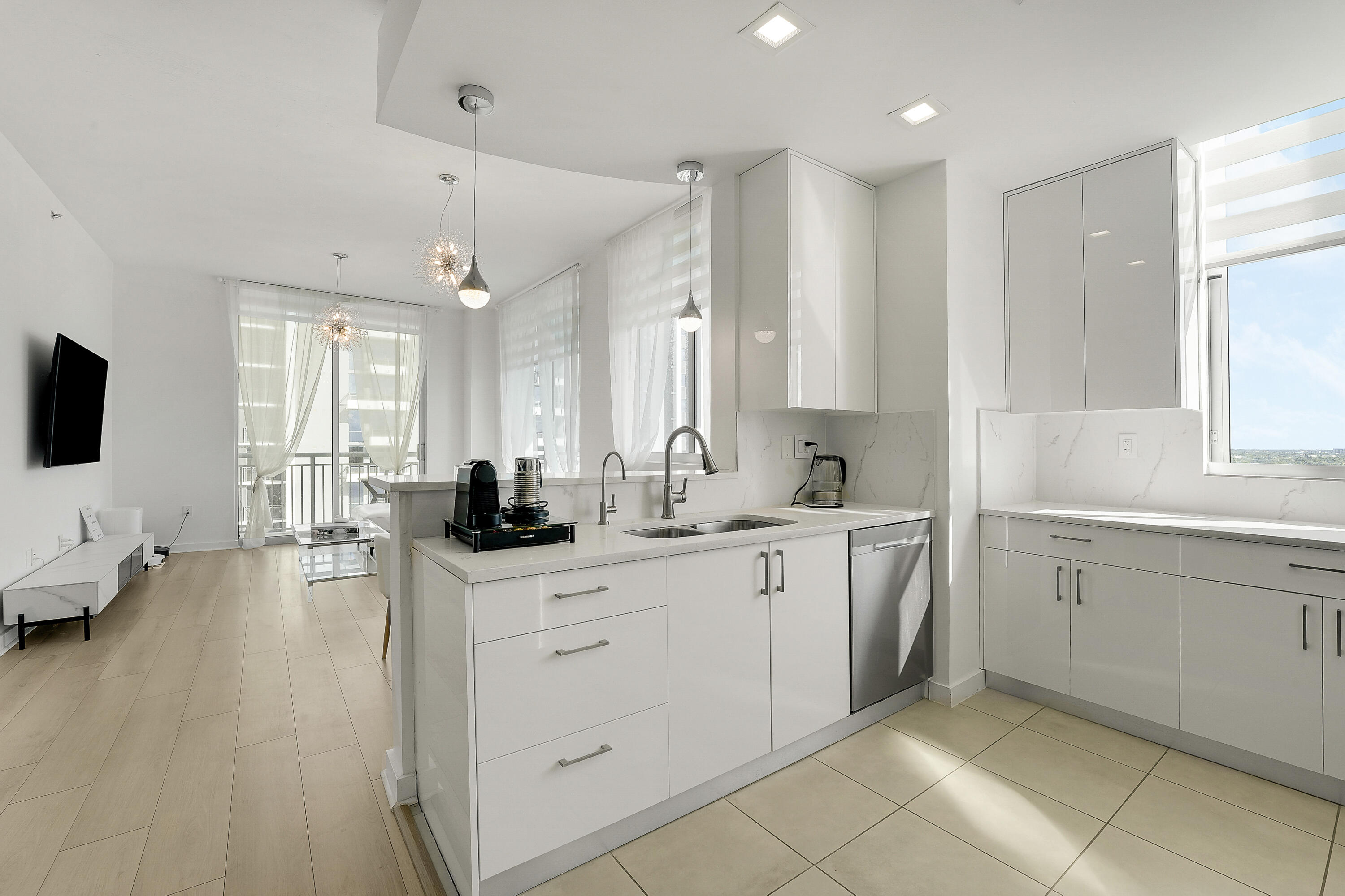 300 S Australian Avenue 1218