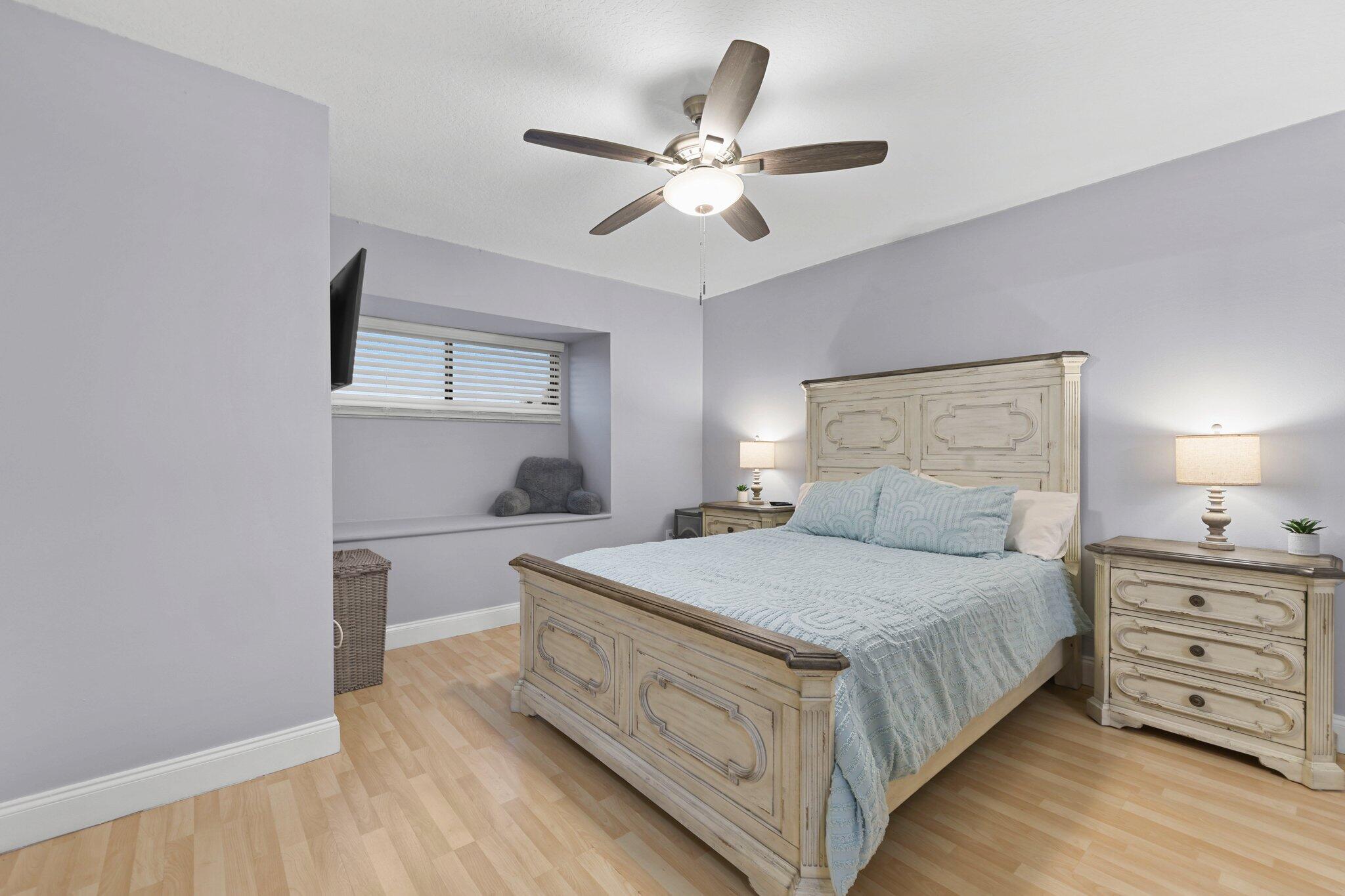 400 SW 28th Avenue