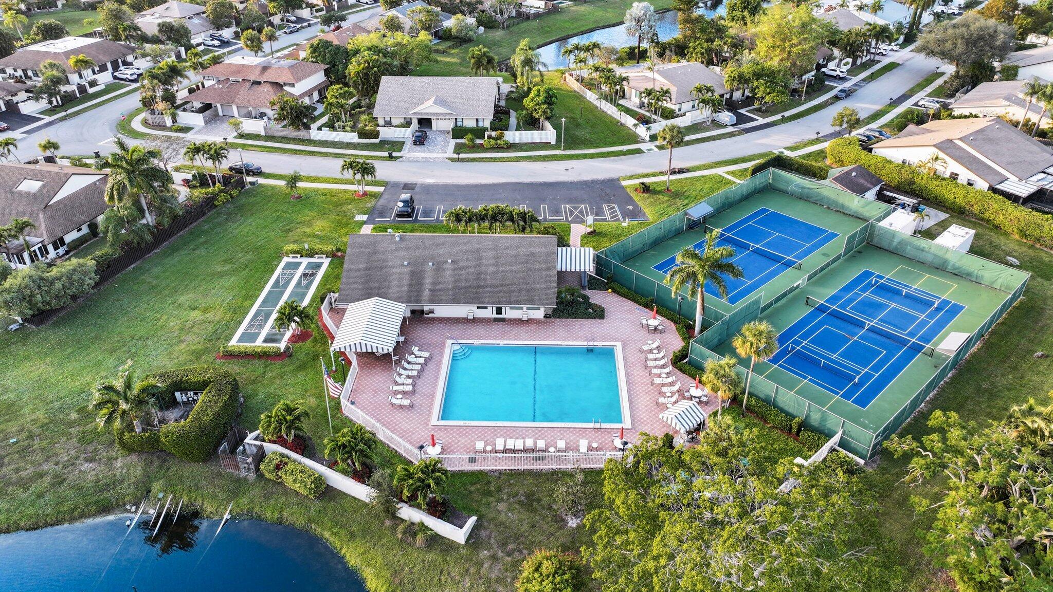 400 SW 28th Avenue