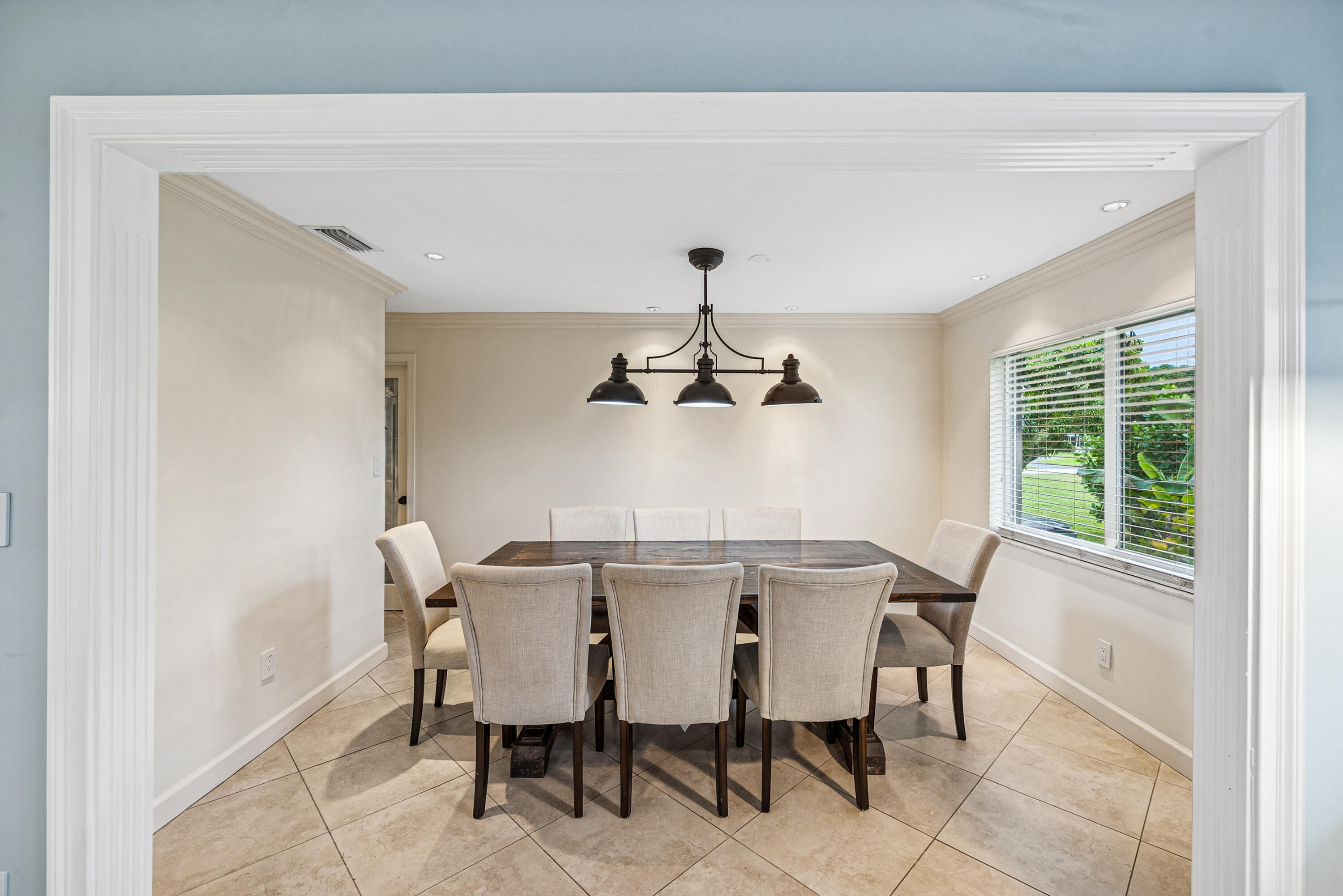 3703 Lowson Boulevard