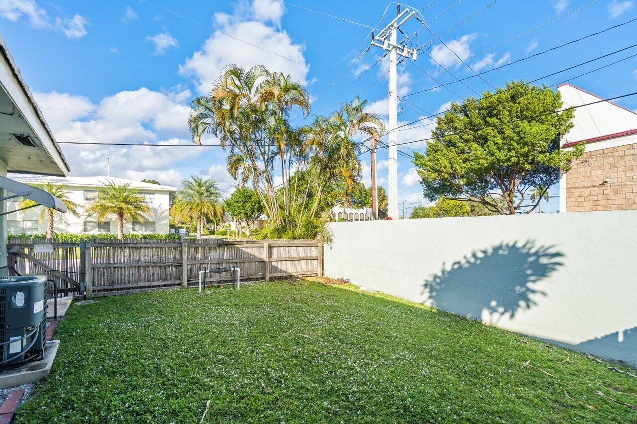 262 SE 9th Avenue B