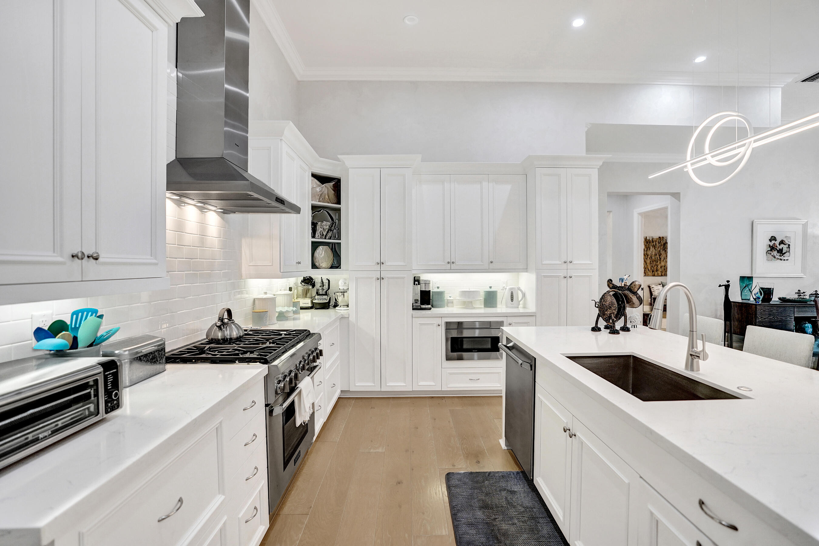 2590 Estates Drive 10