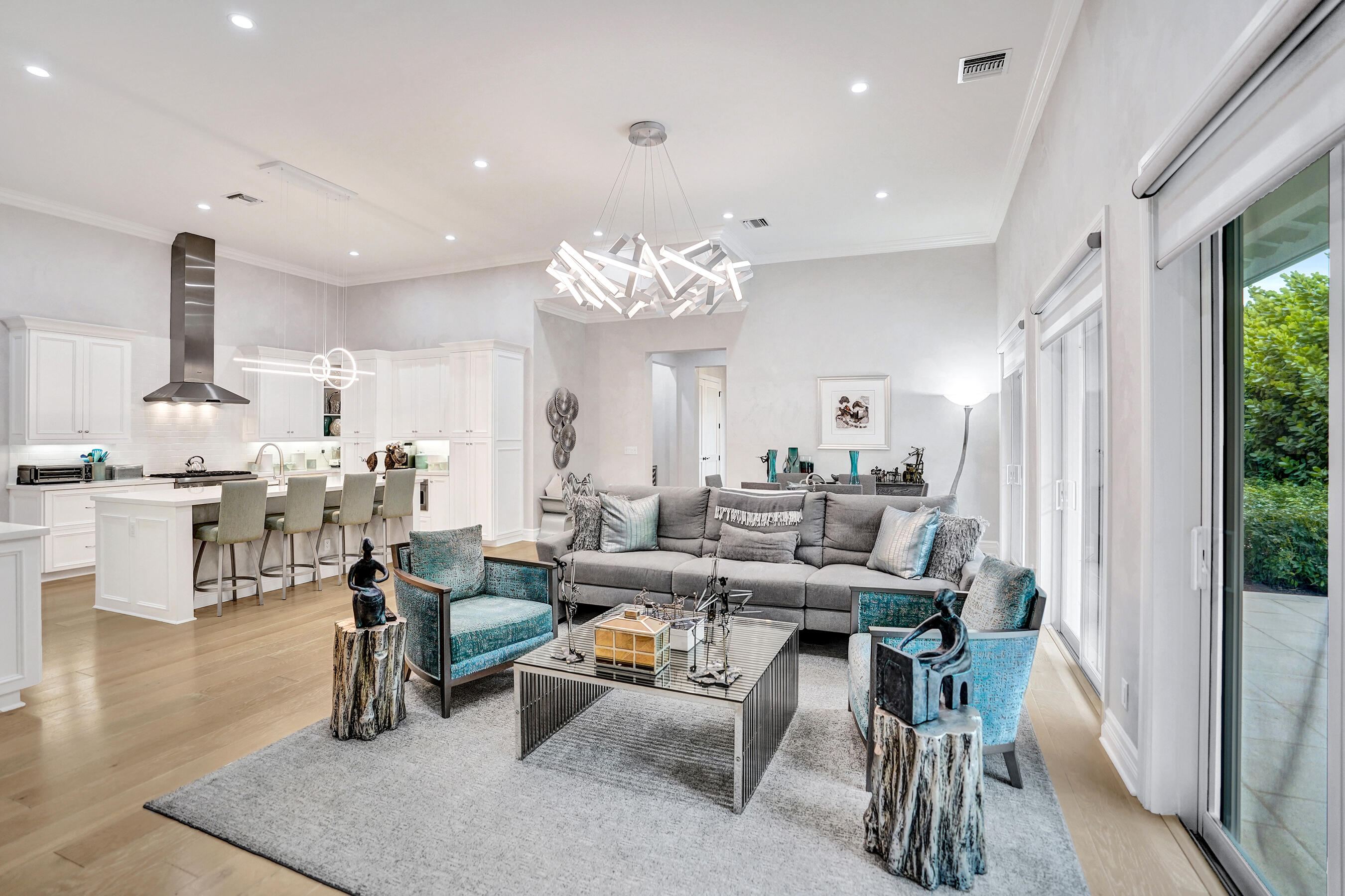 2590 Estates Drive 10