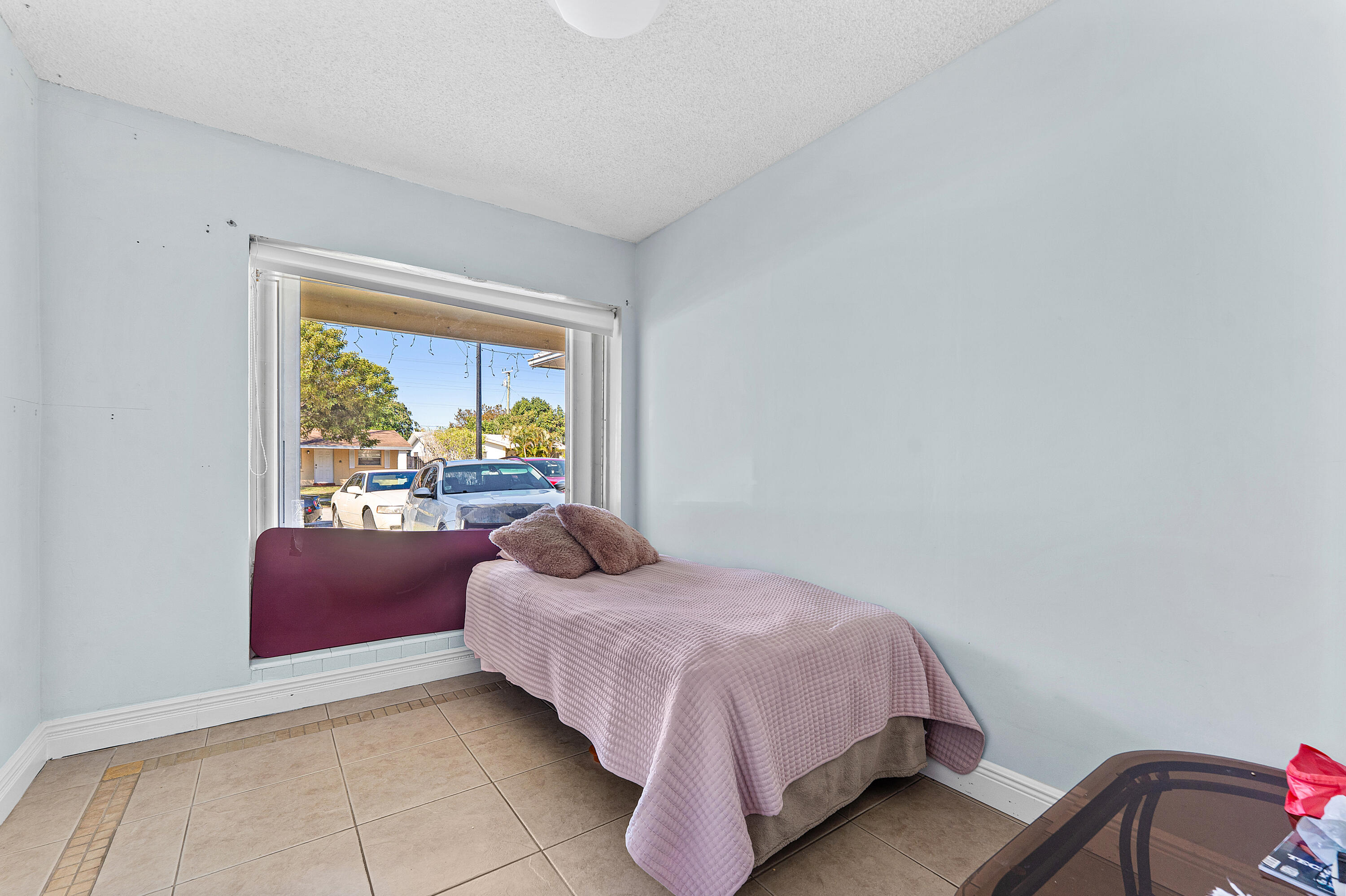 3680 NE 15th Terrace