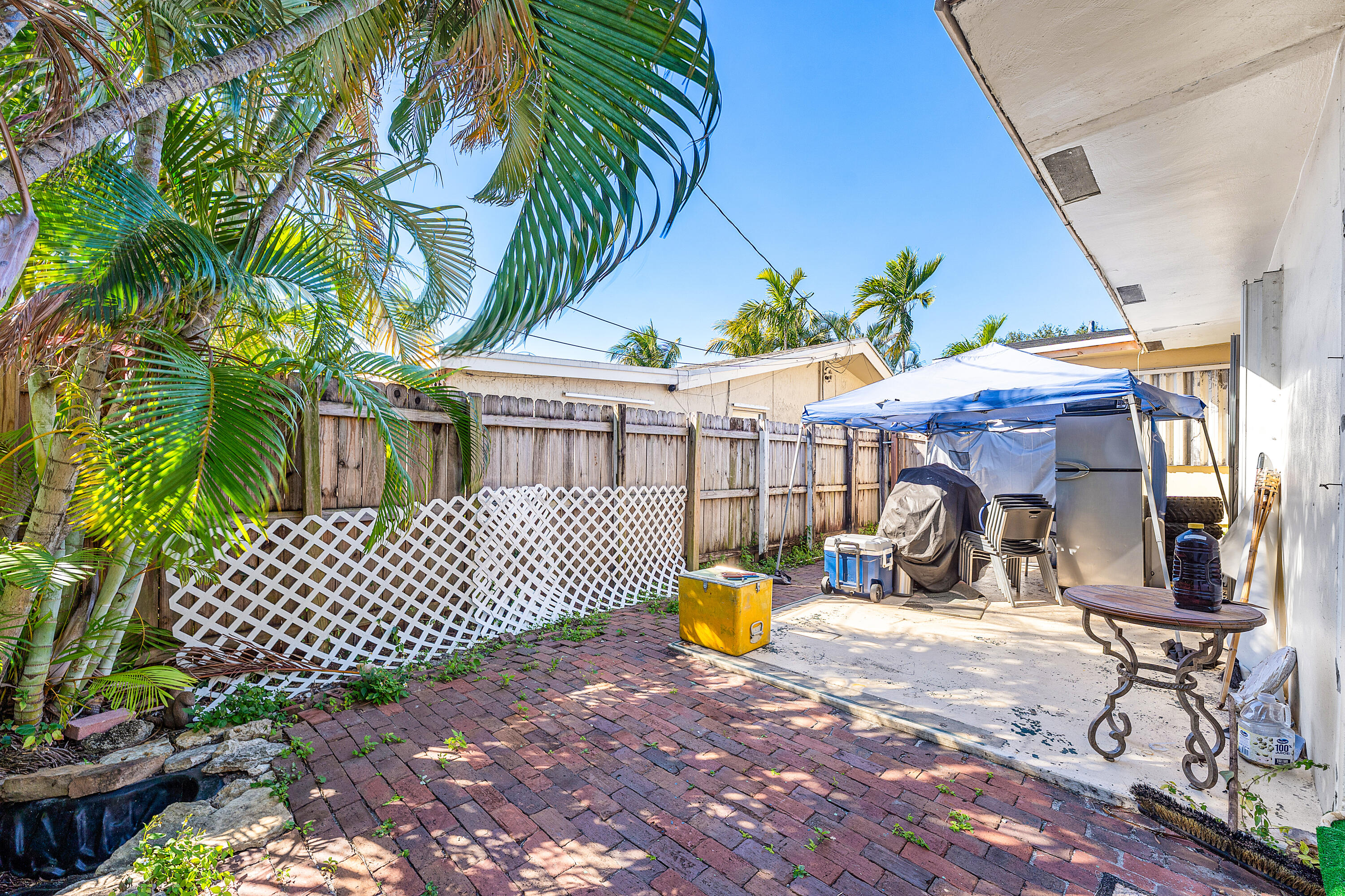3680 NE 15th Terrace