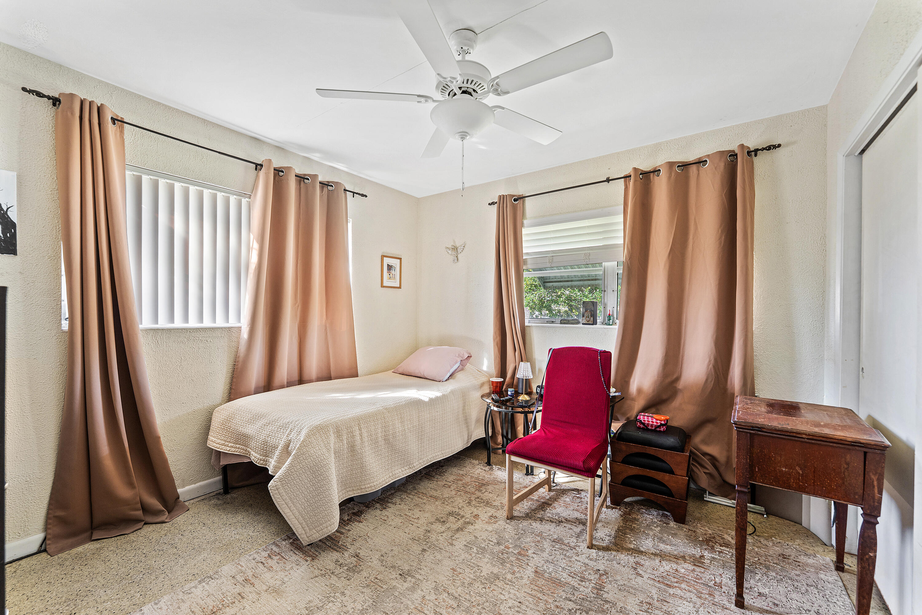 3680 NE 15th Terrace