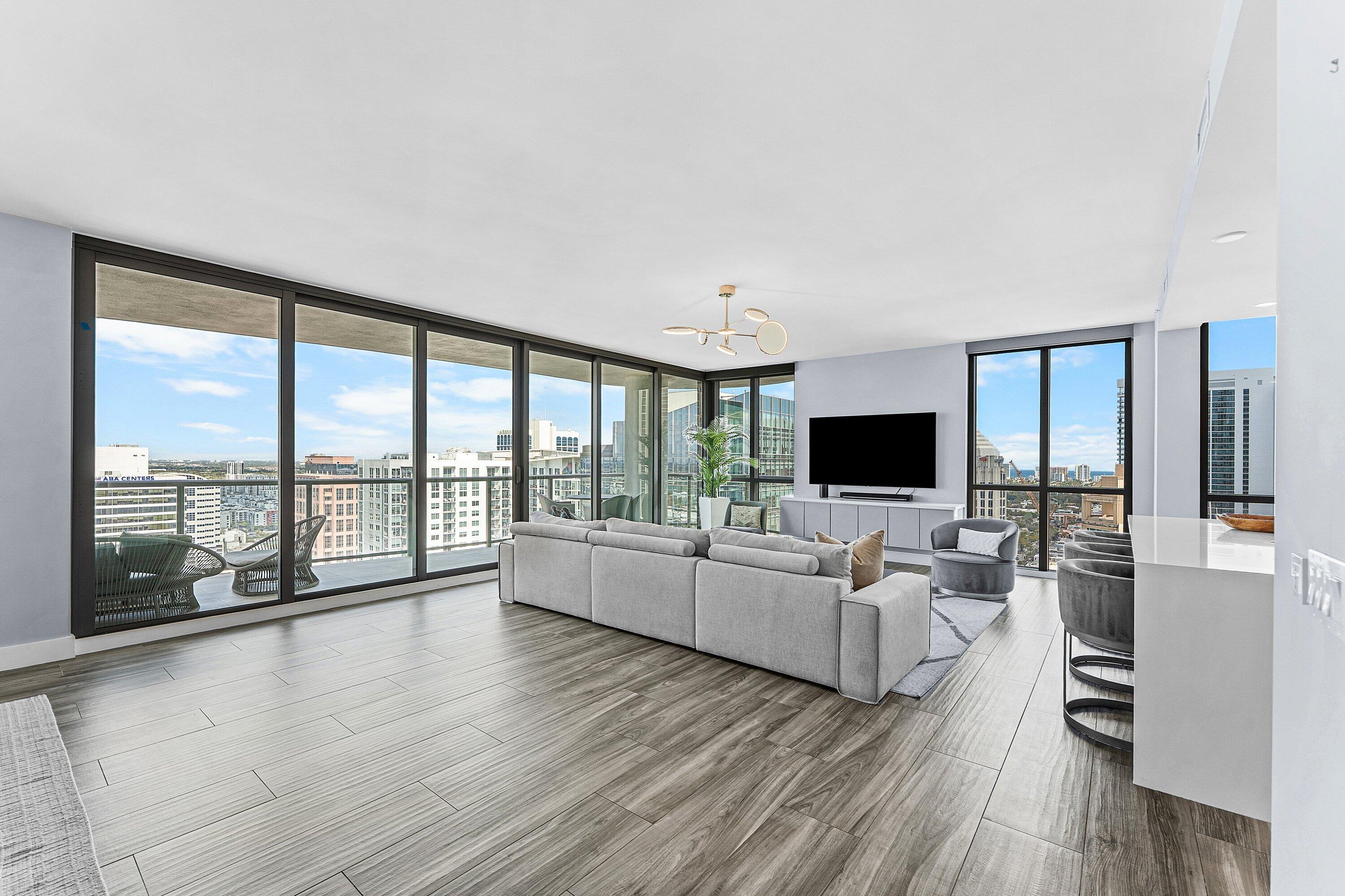 100 E Las Olas Boulevard 3001