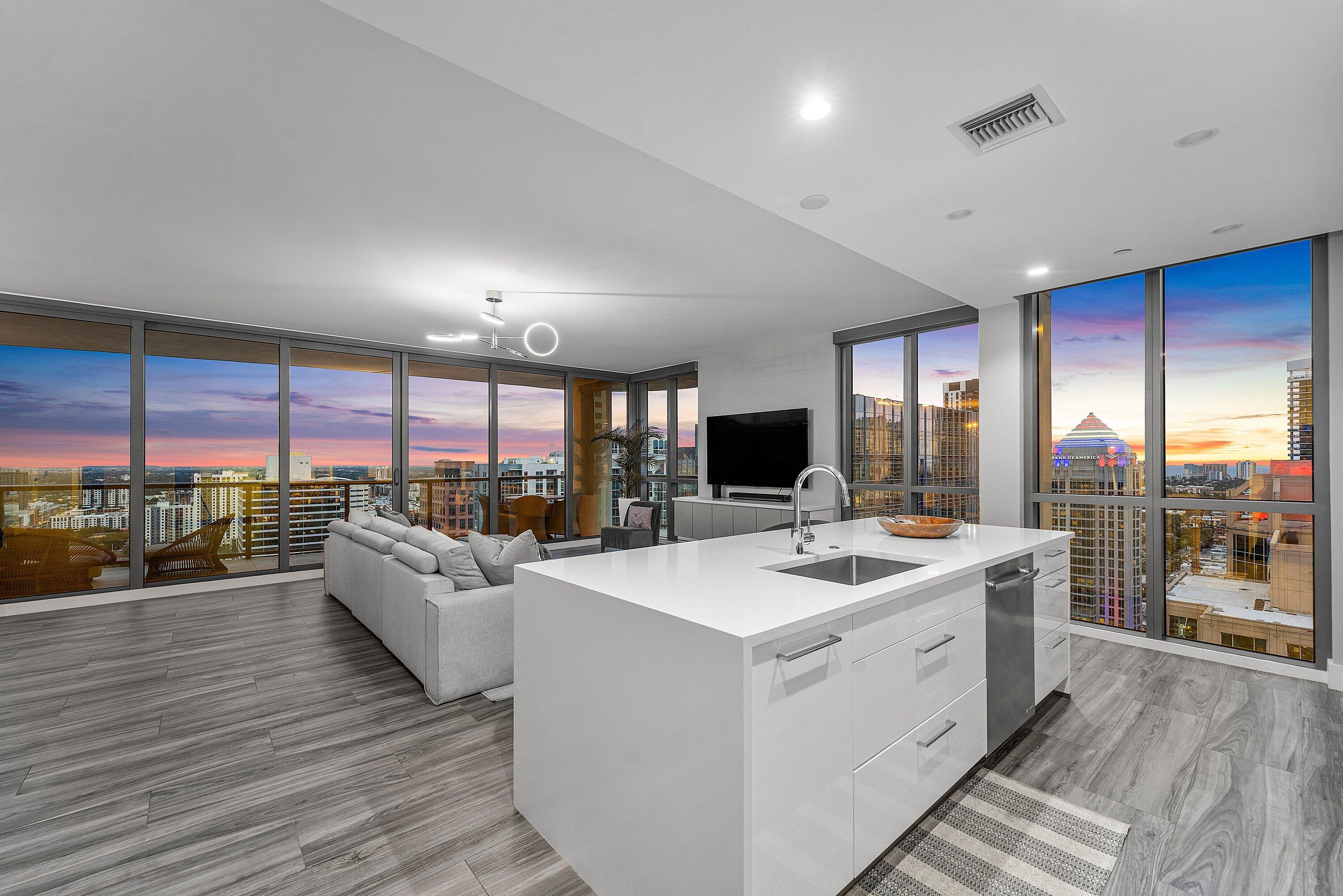 100 E Las Olas Boulevard 3001