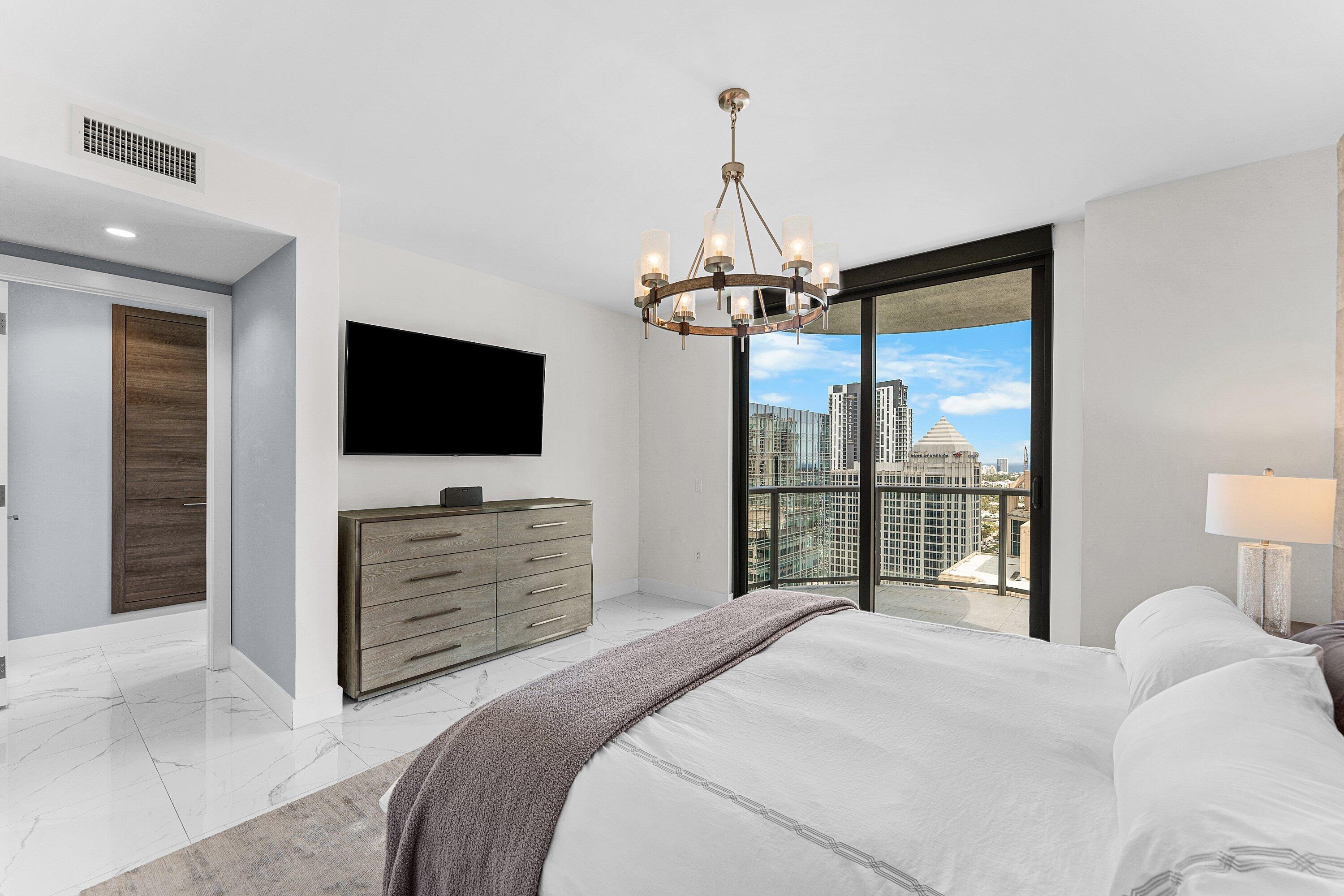 100 E Las Olas Boulevard 3001