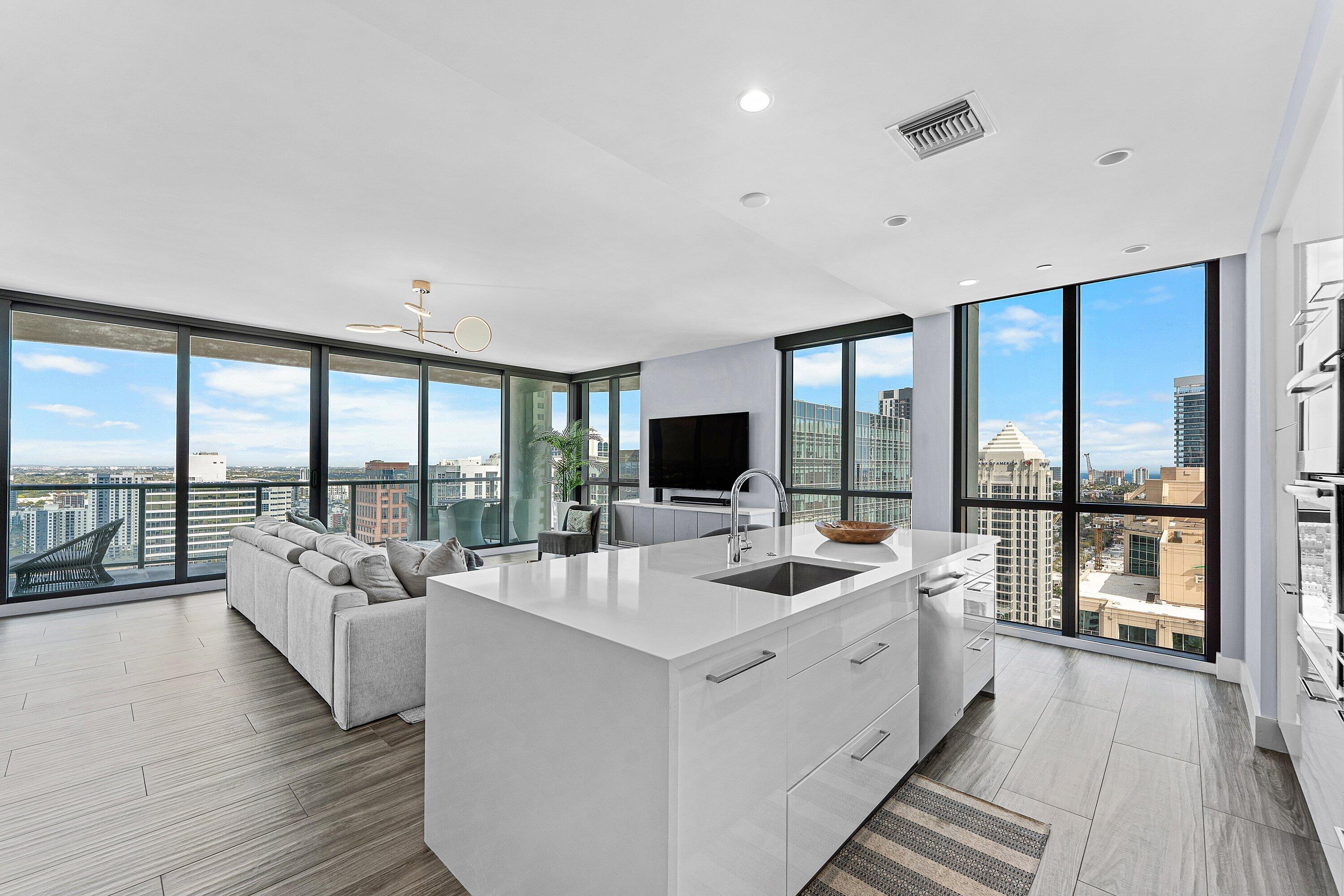 100 E Las Olas Boulevard 3001