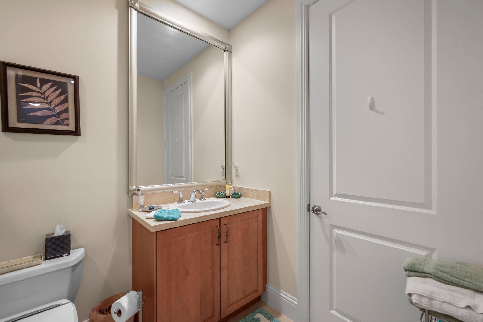 226 N Latitude Circle 203