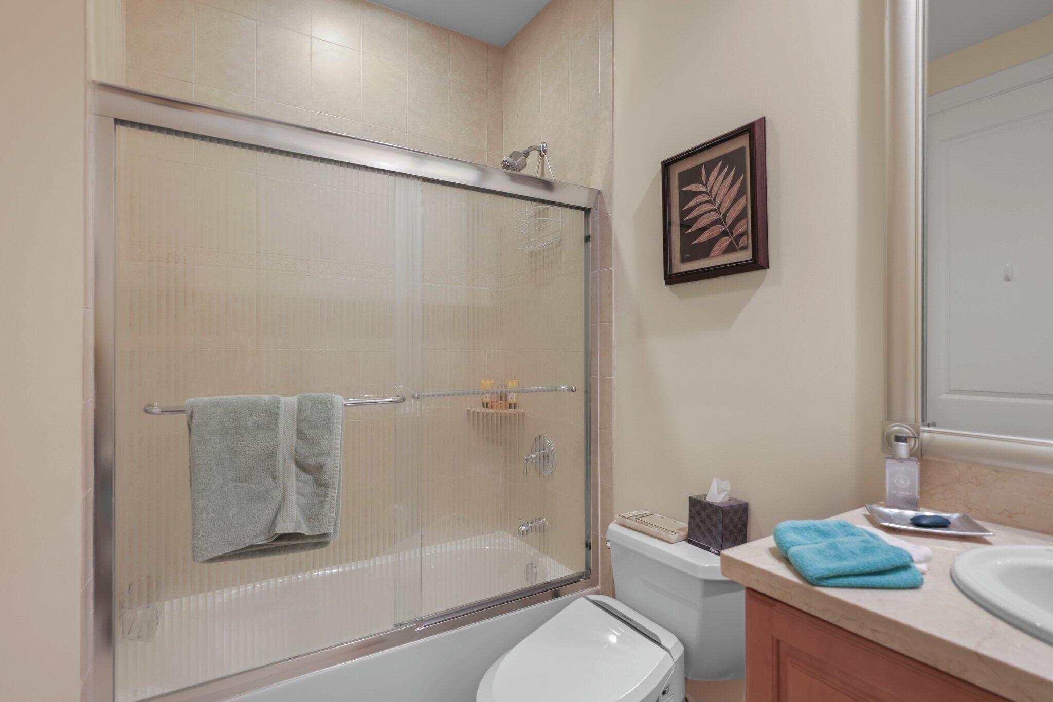 226 N Latitude Circle 203