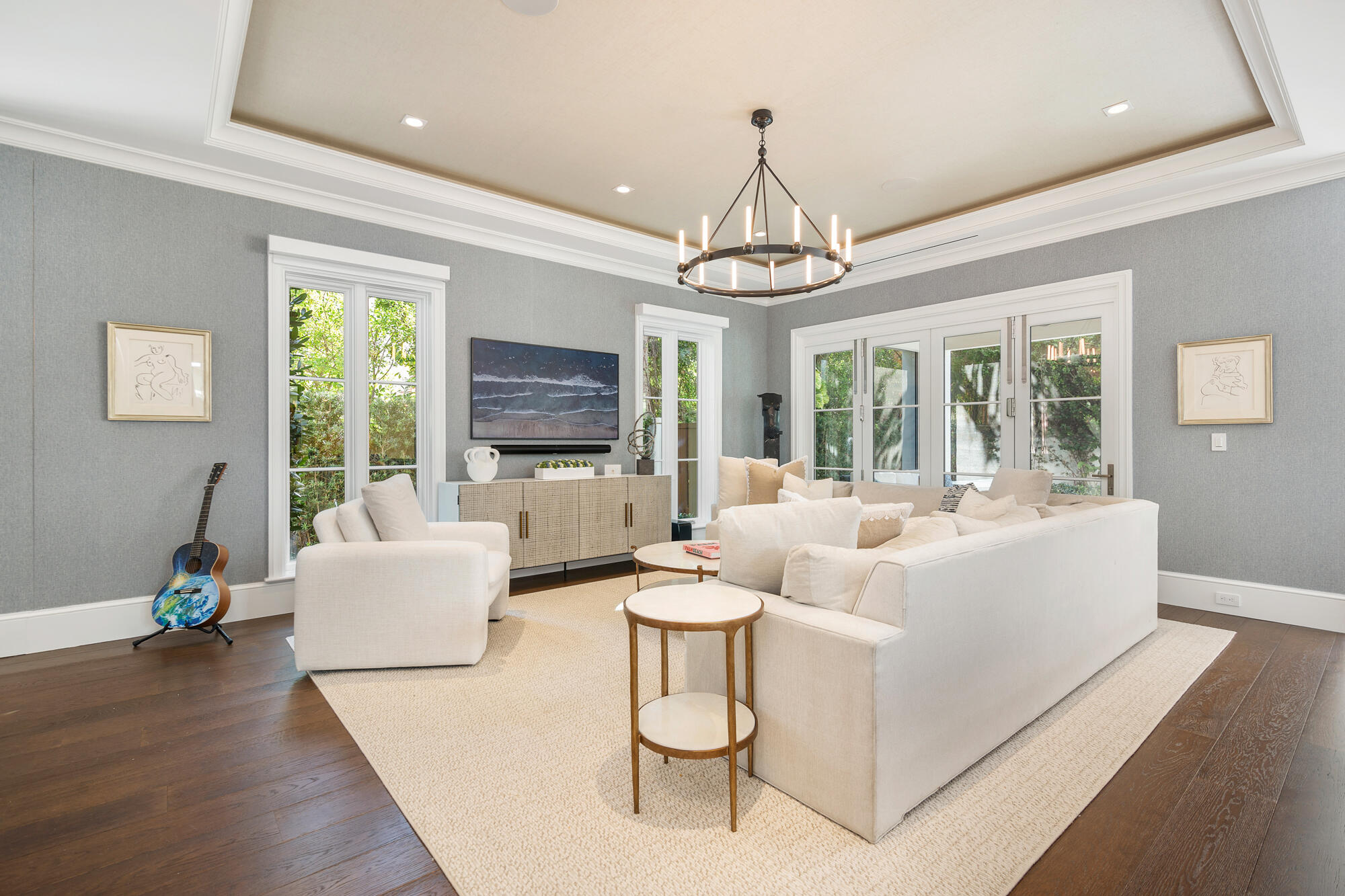 218 Everglade Avenue