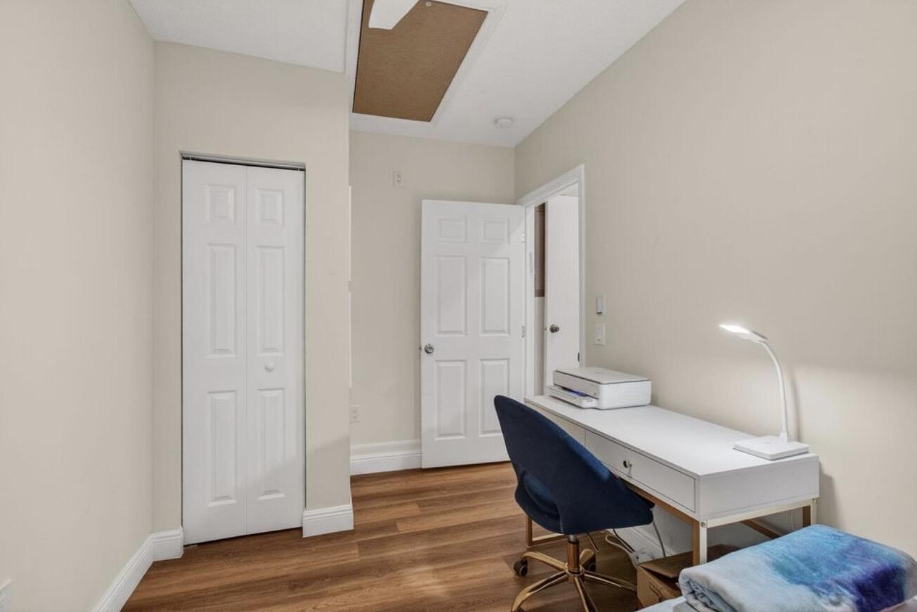 7745 Stanway Place E