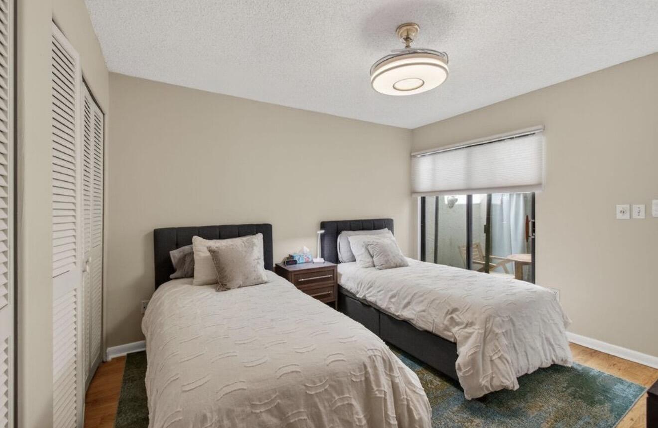 7745 Stanway Place E