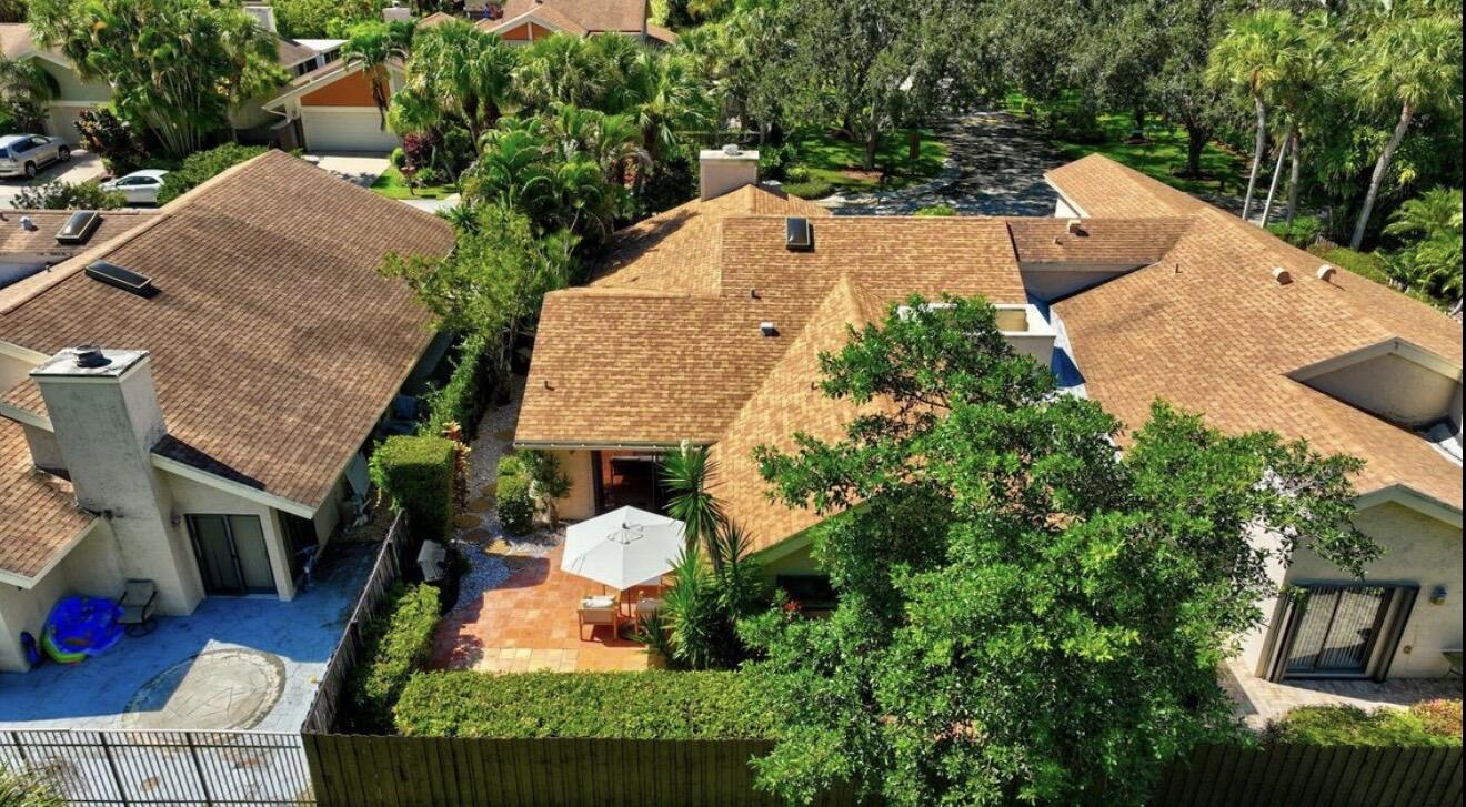 7745 Stanway Place E