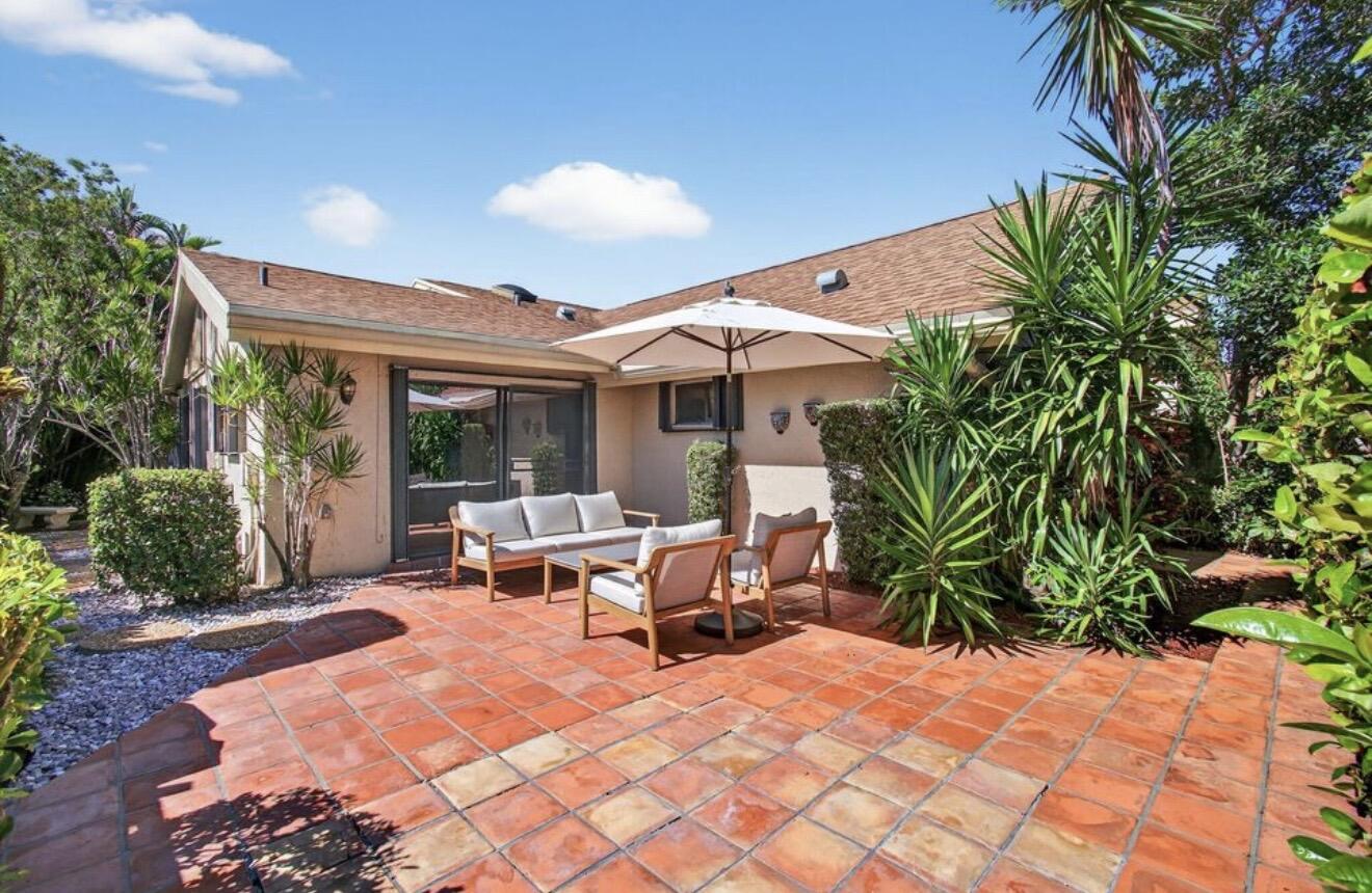 7745 Stanway Place E