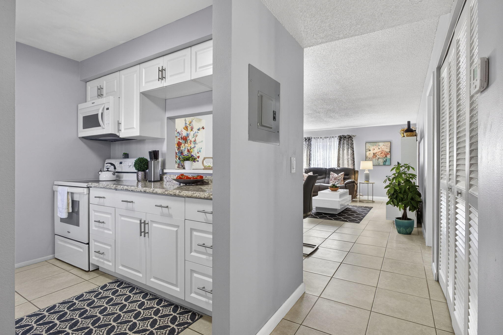 12020 W Greenway Drive 102