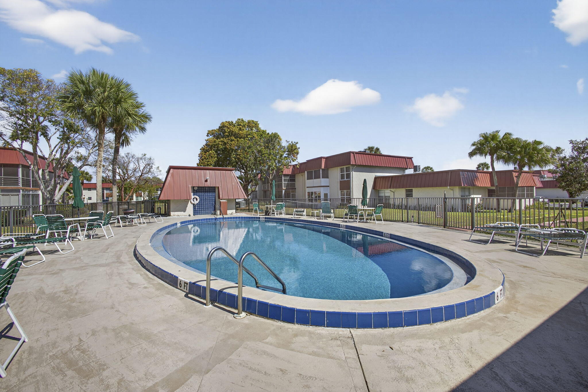 12020 W Greenway Drive 102