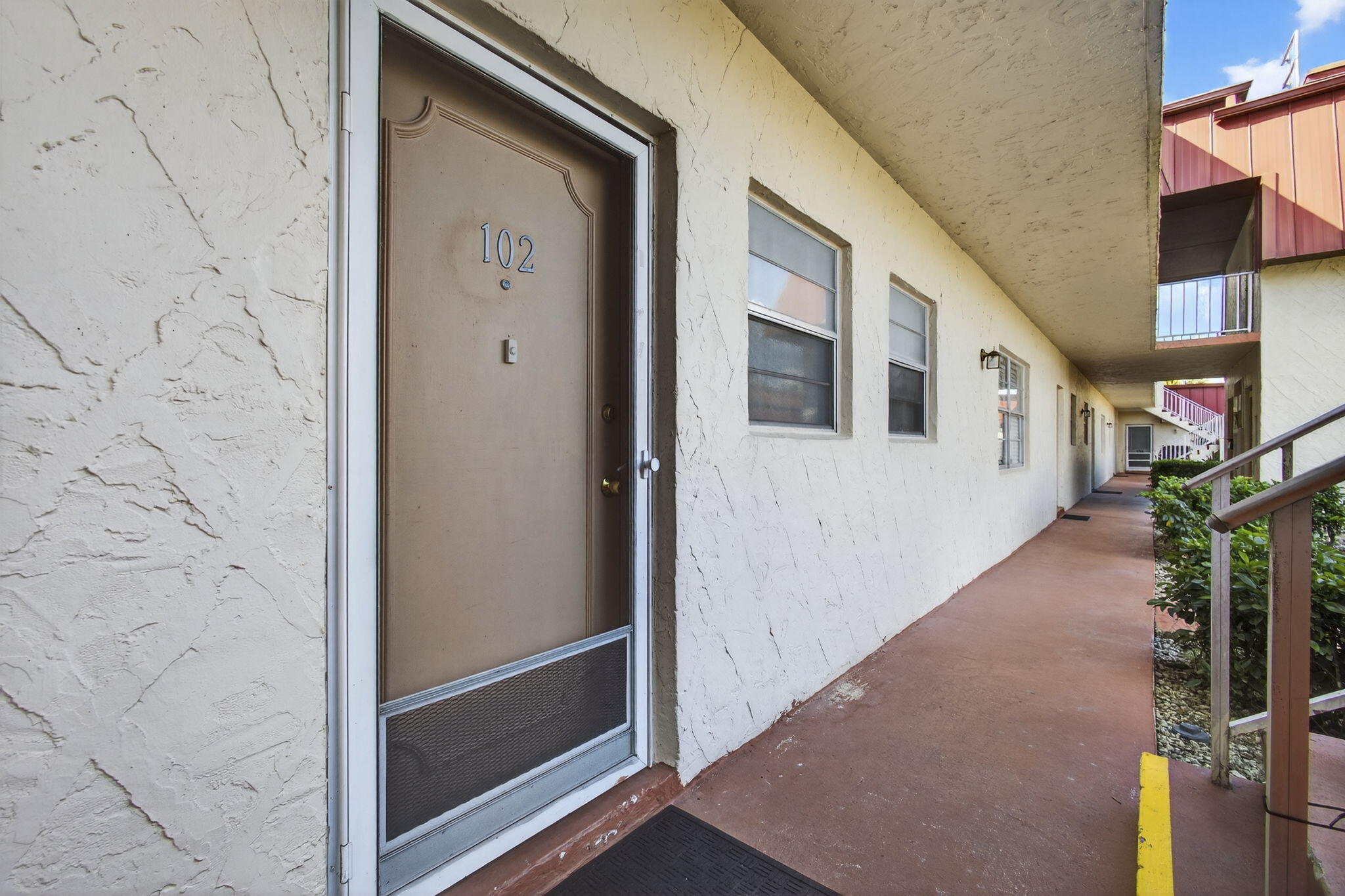 12020 W Greenway Drive 102