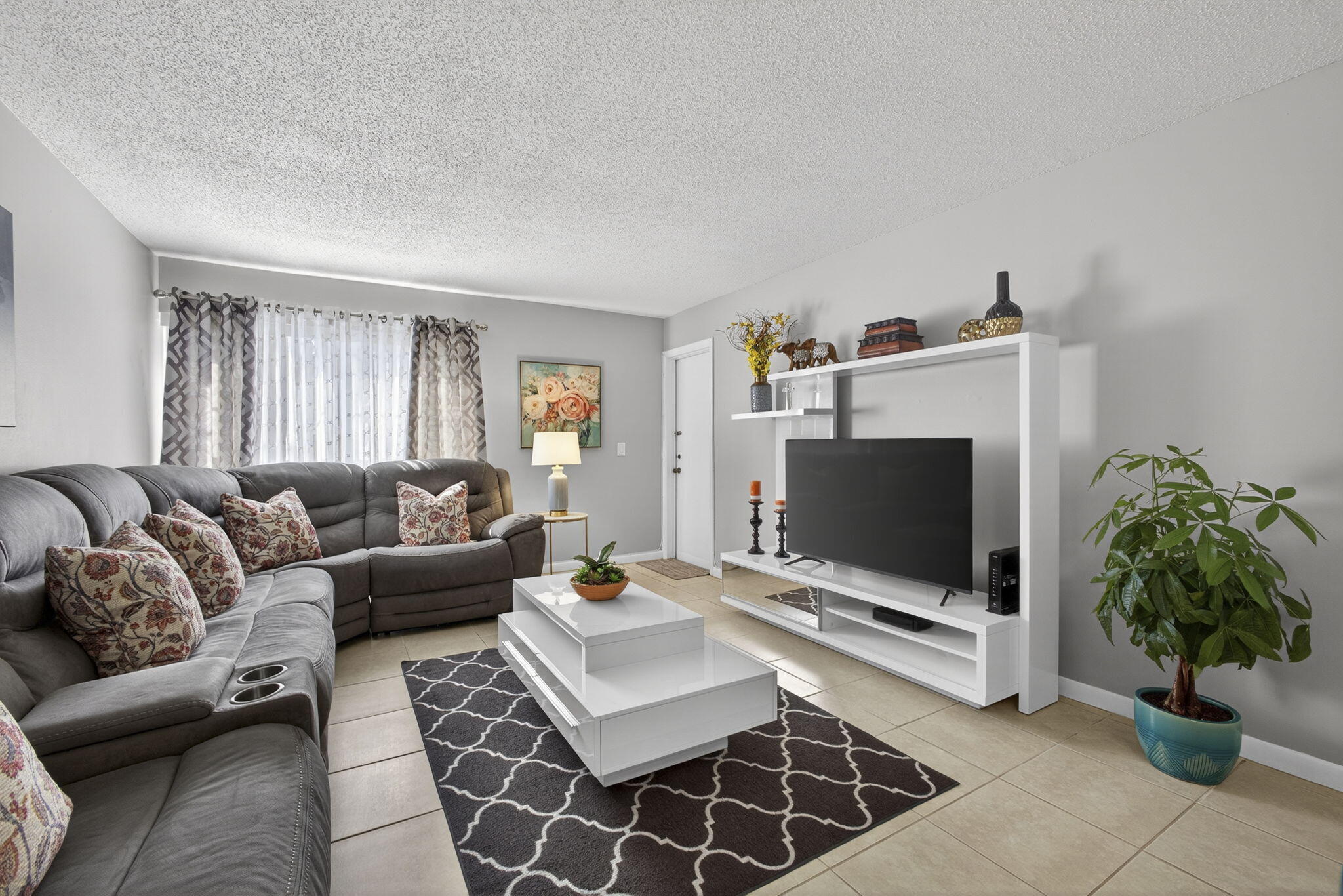 12020 W Greenway Drive 102