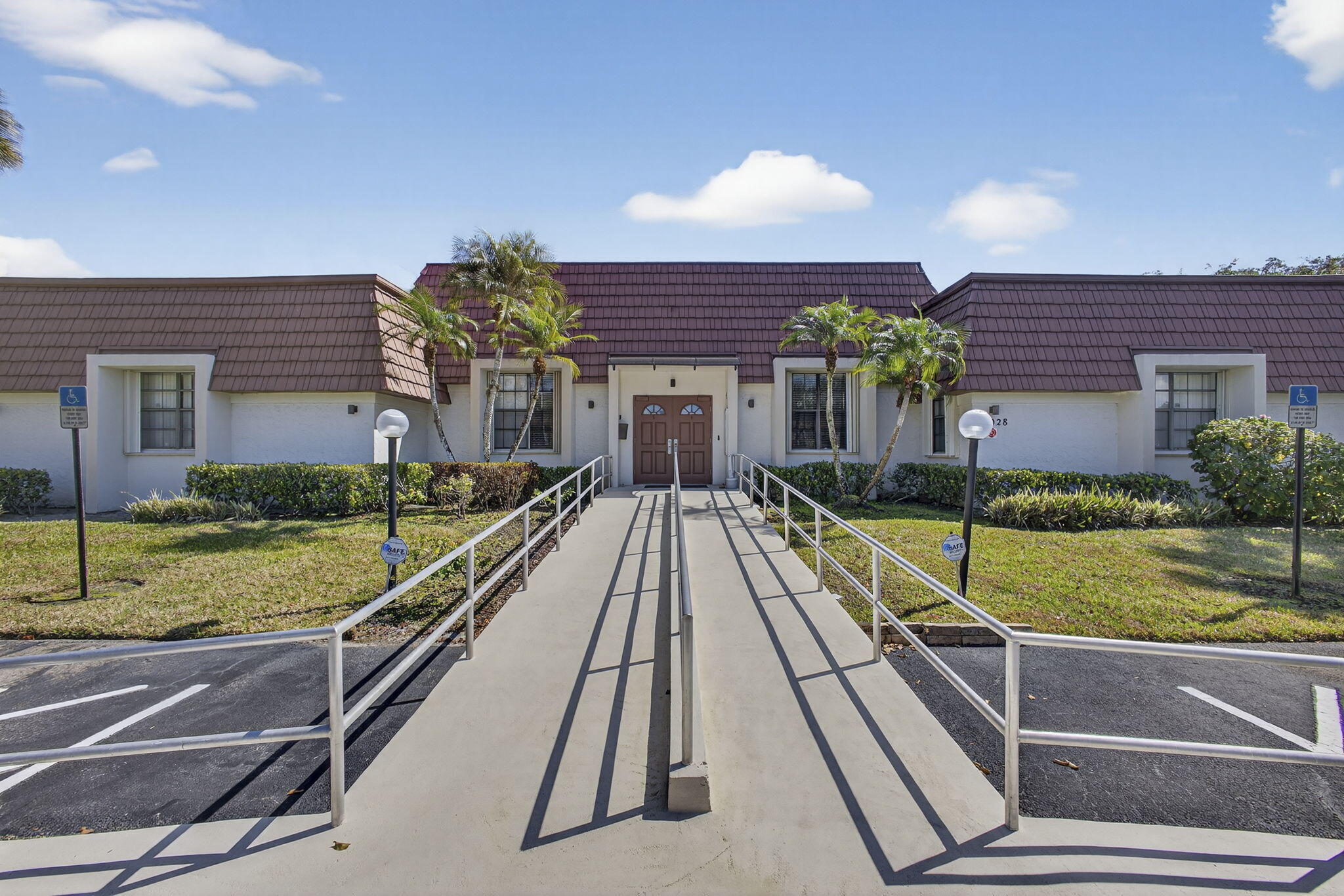 12020 W Greenway Drive 102