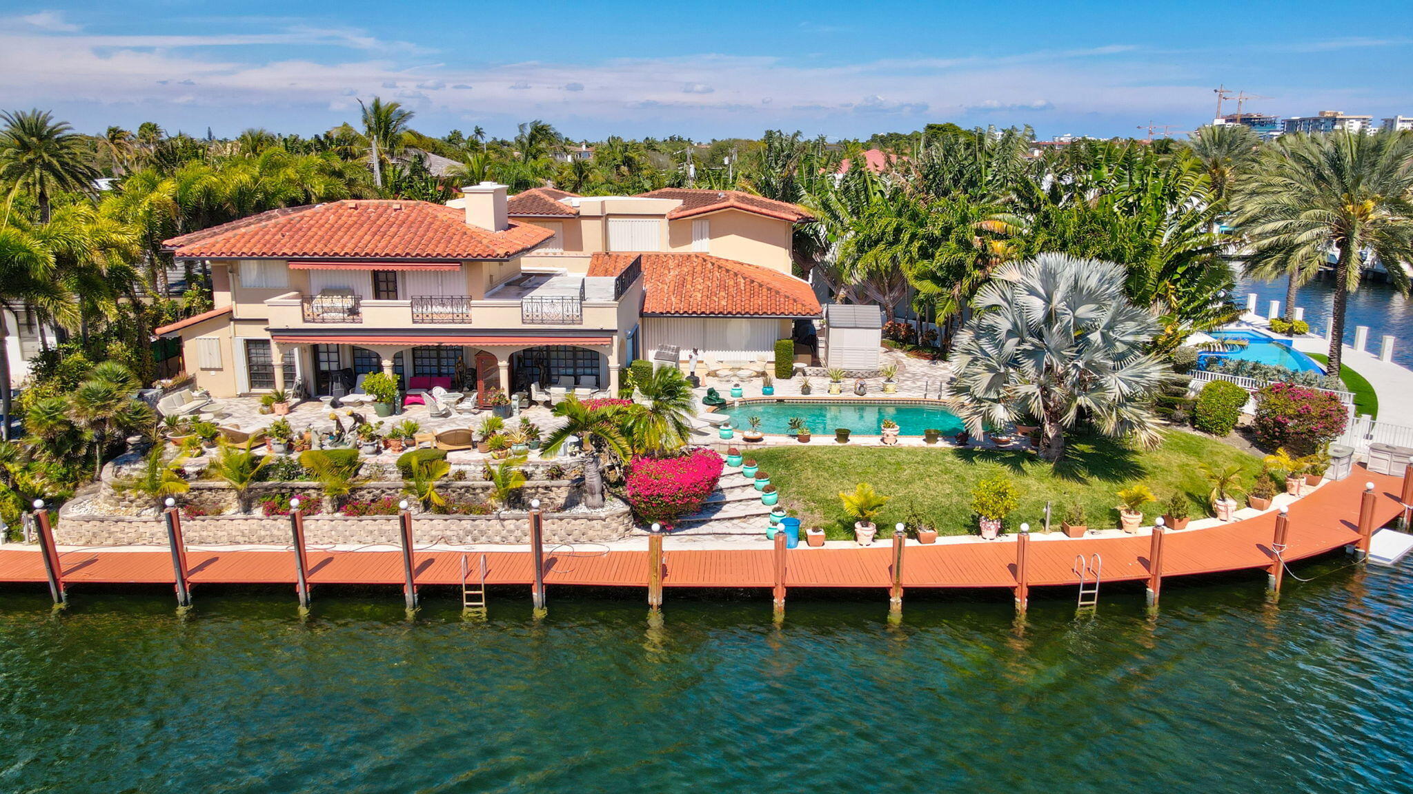 2850 NE 44th Street