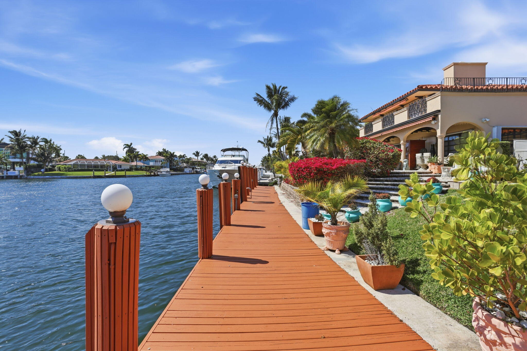 2850 NE 44th Street