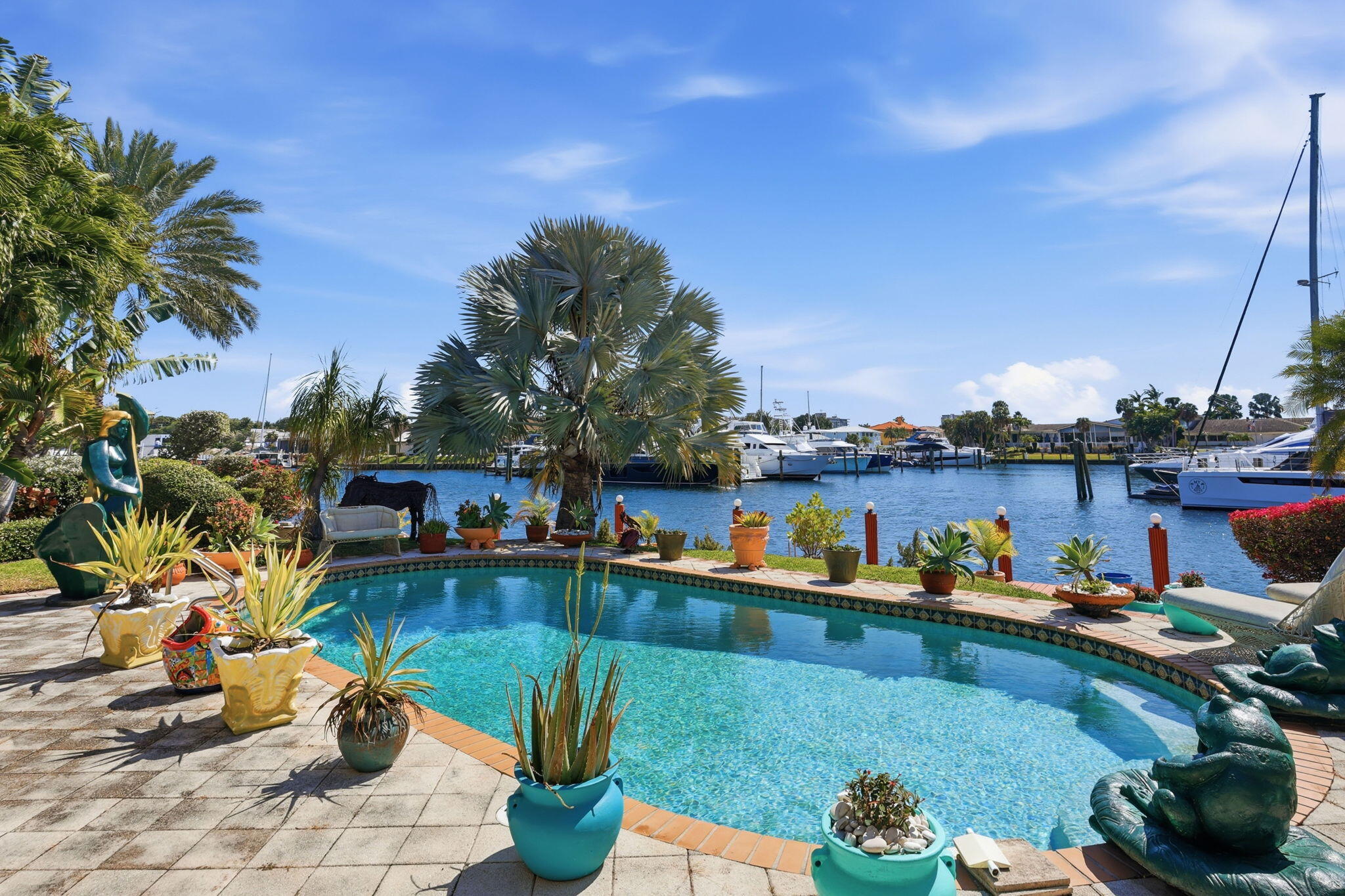 2850 NE 44th Street
