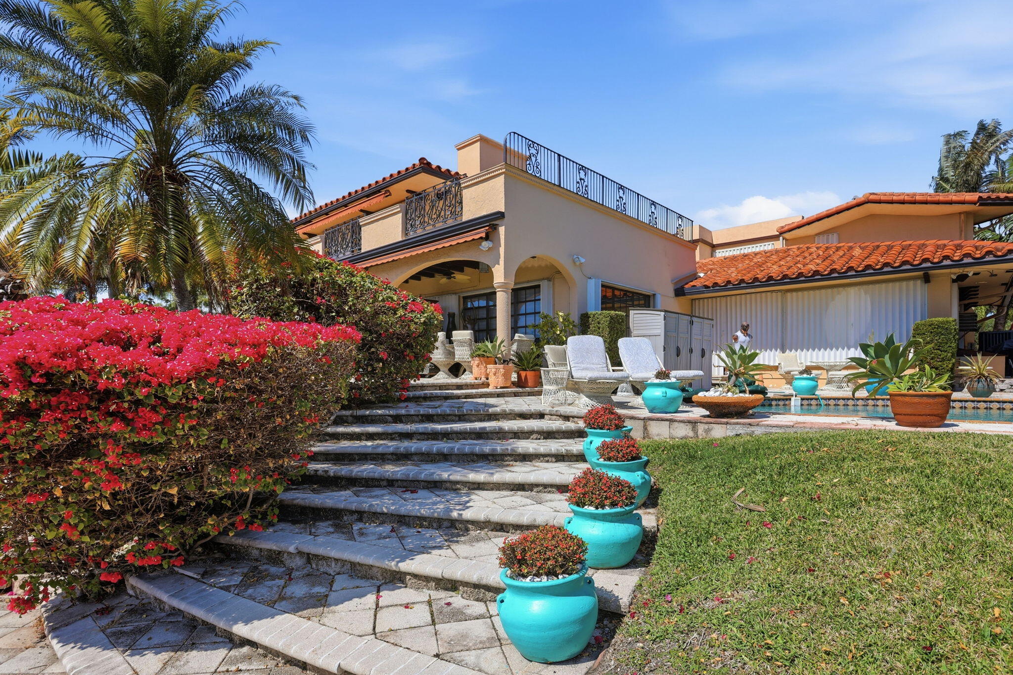 2850 NE 44th Street