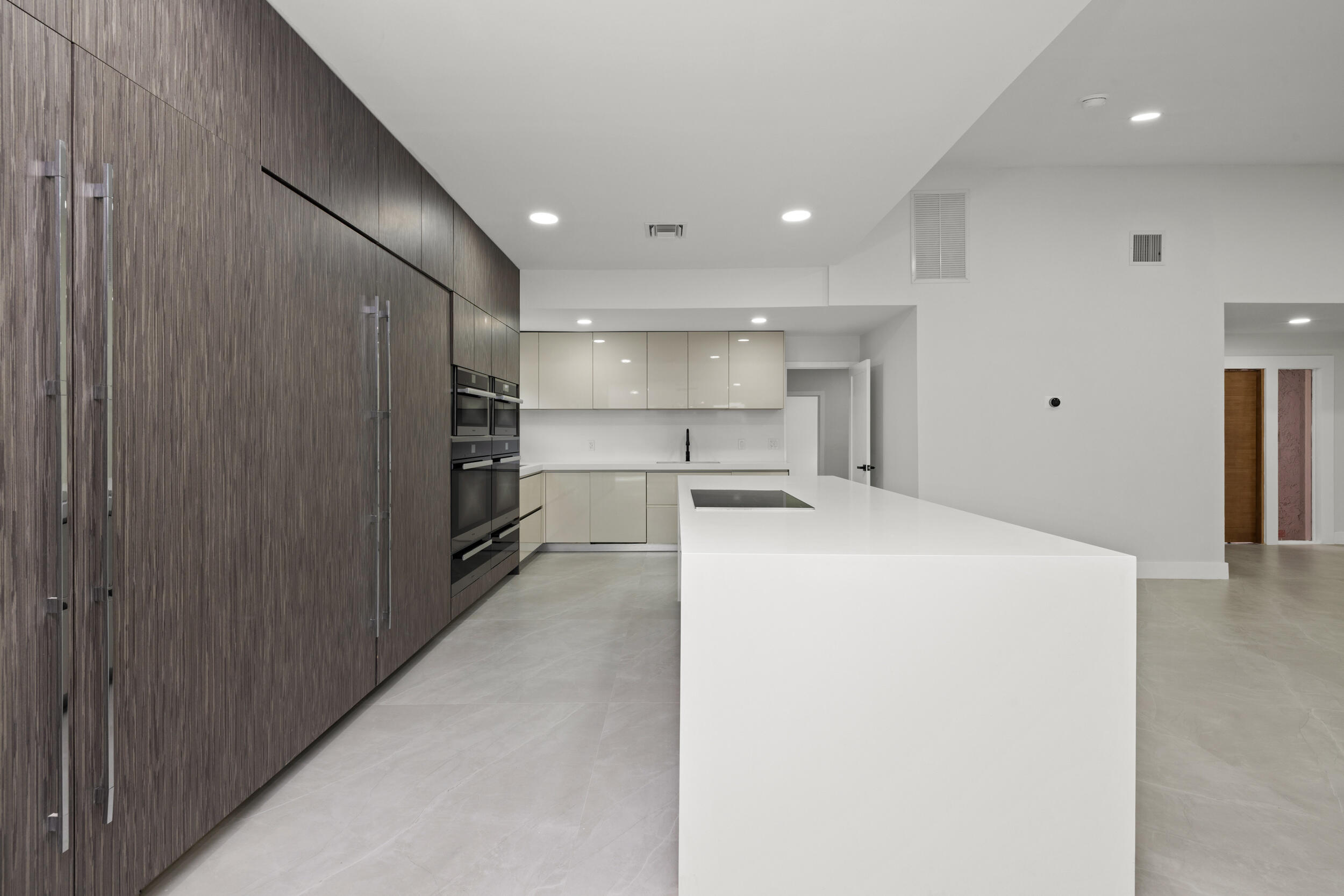 7718 San Mateo Drive E