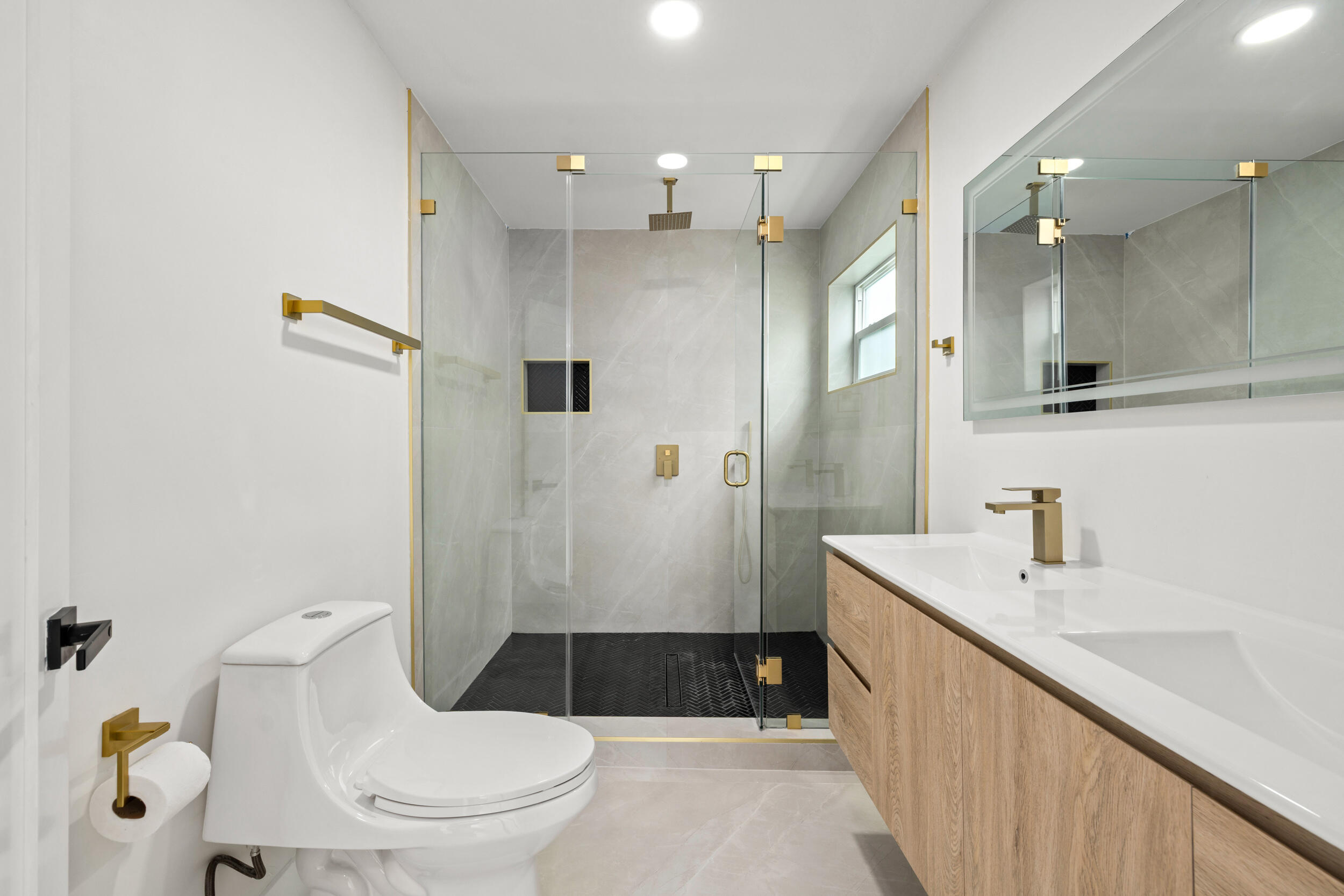 7718 San Mateo Drive E