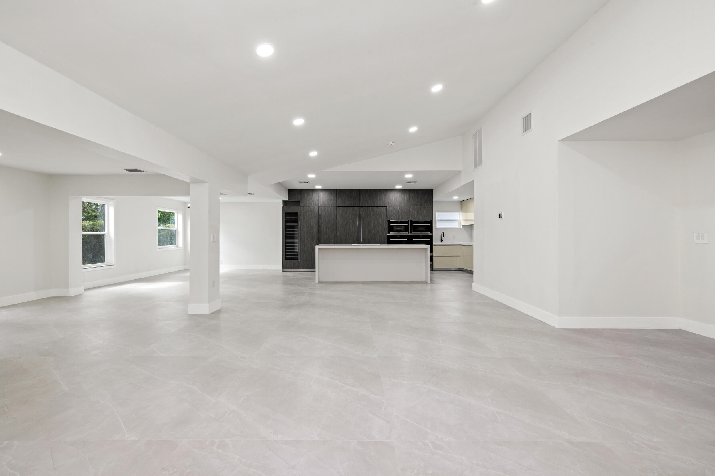 7718 San Mateo Drive E