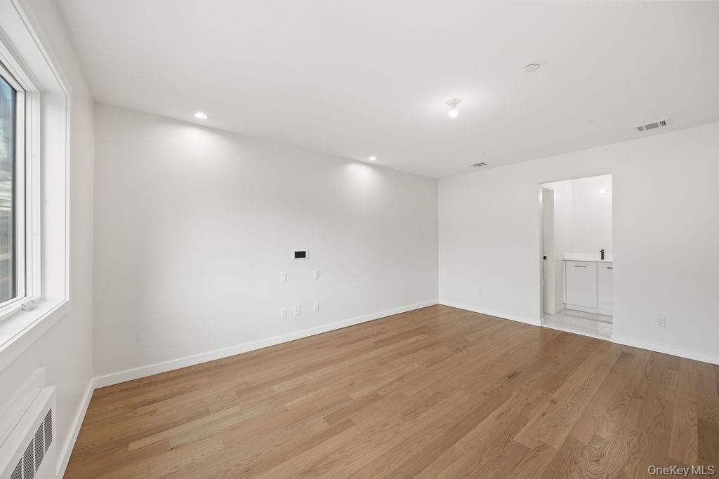 62 Blauvelt Road Unit: 202