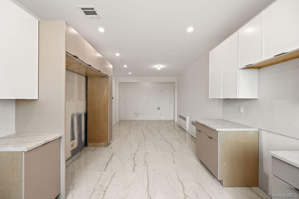 62 Blauvelt Road Unit: 202