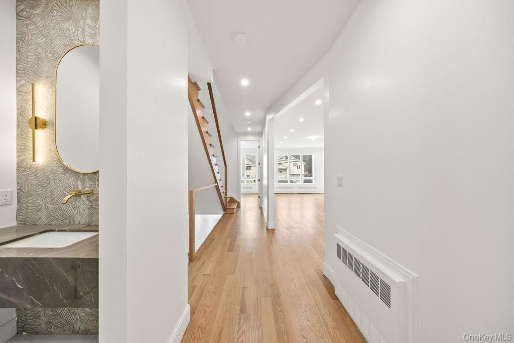 62 Blauvelt Road Unit: 202