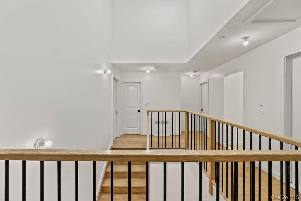 105 N Cole Avenue Unit: 213