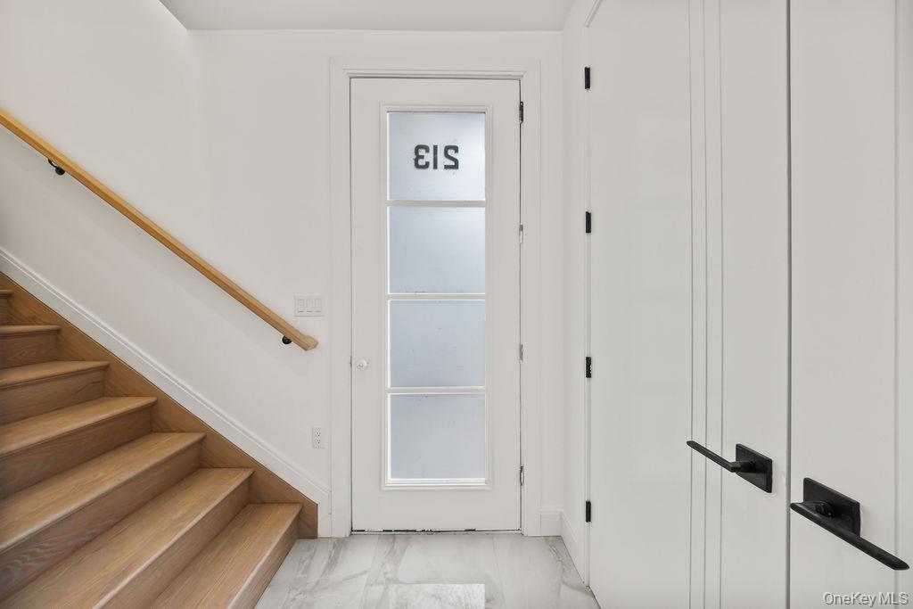 105 N Cole Avenue Unit: 213