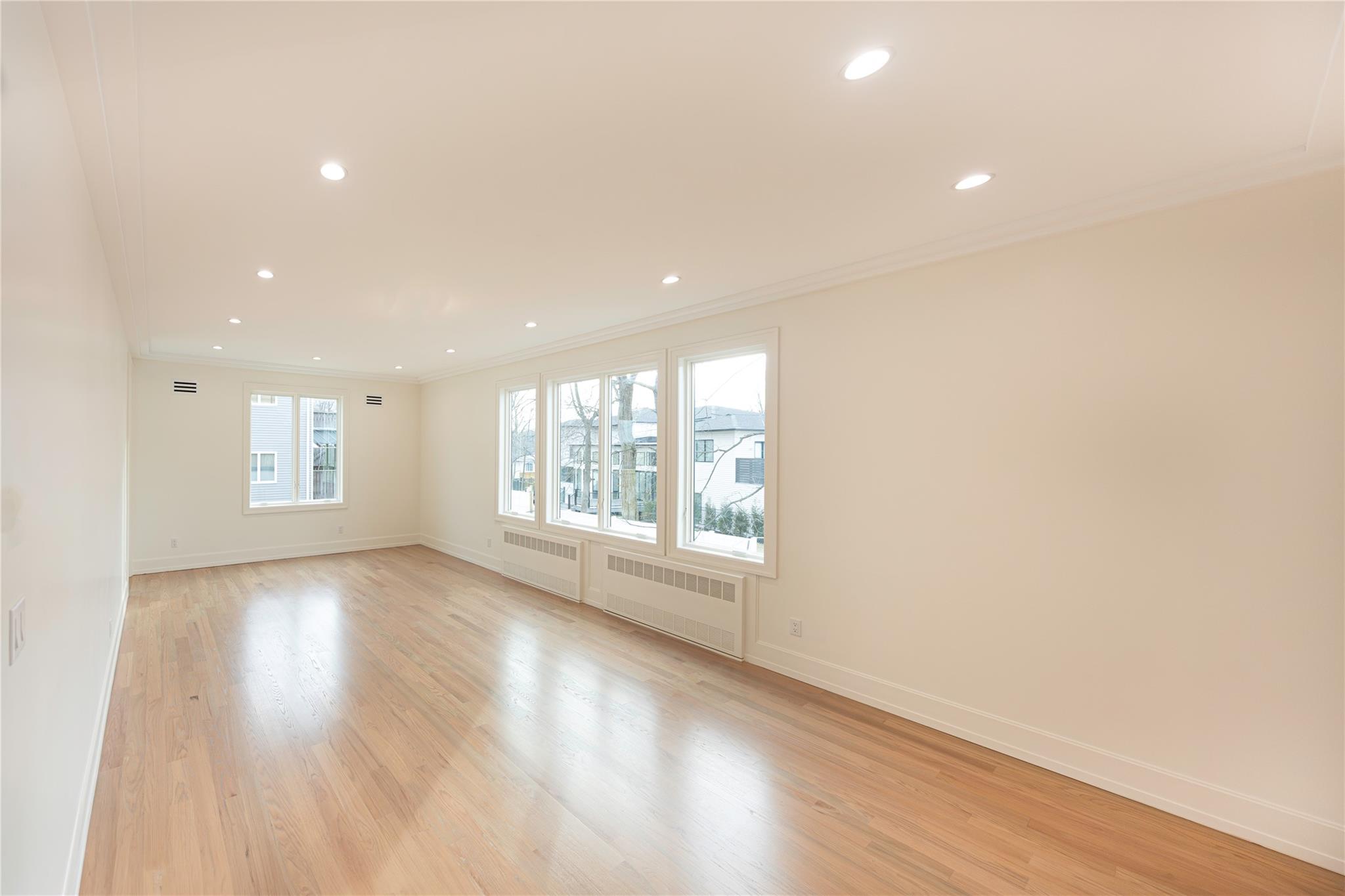 3 Carlton Road Unit: 201