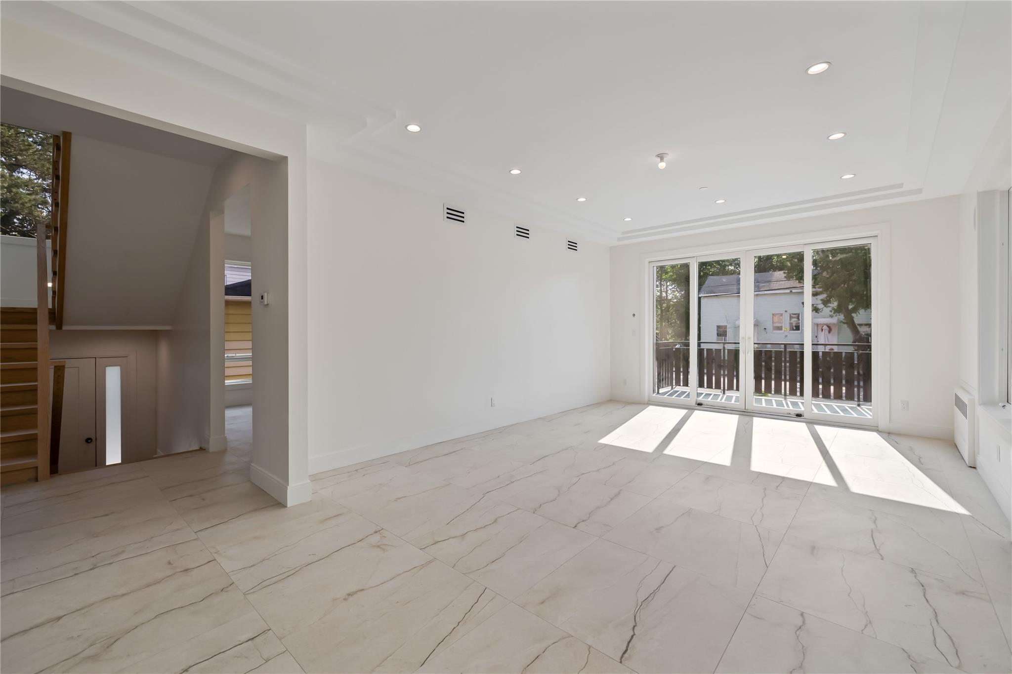 22 Johnson Street
