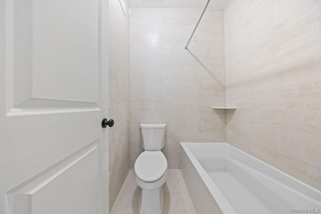 472 W Central Avenue Unit: 105