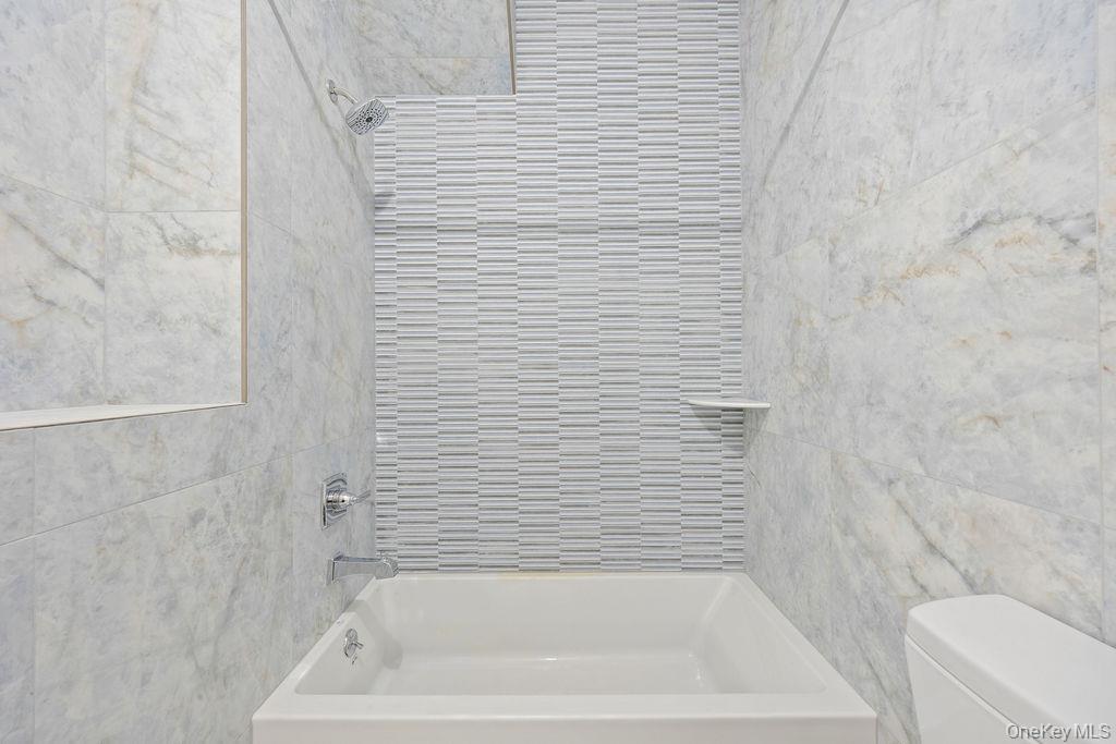 472 W Central Avenue Unit: 105