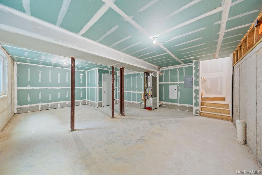 472 W Central Avenue Unit: 105