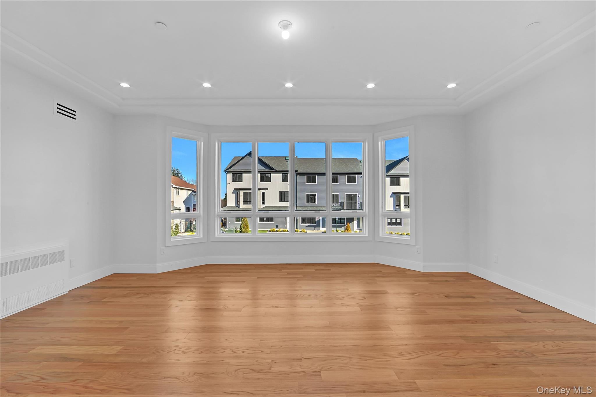 478 W Central Avenue Unit: 203