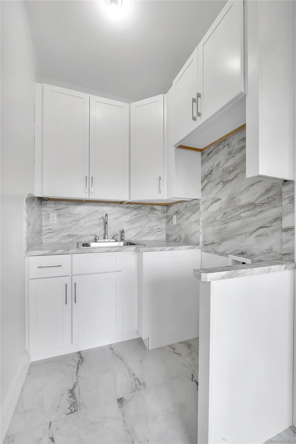 478 W Central Avenue Unit: 203