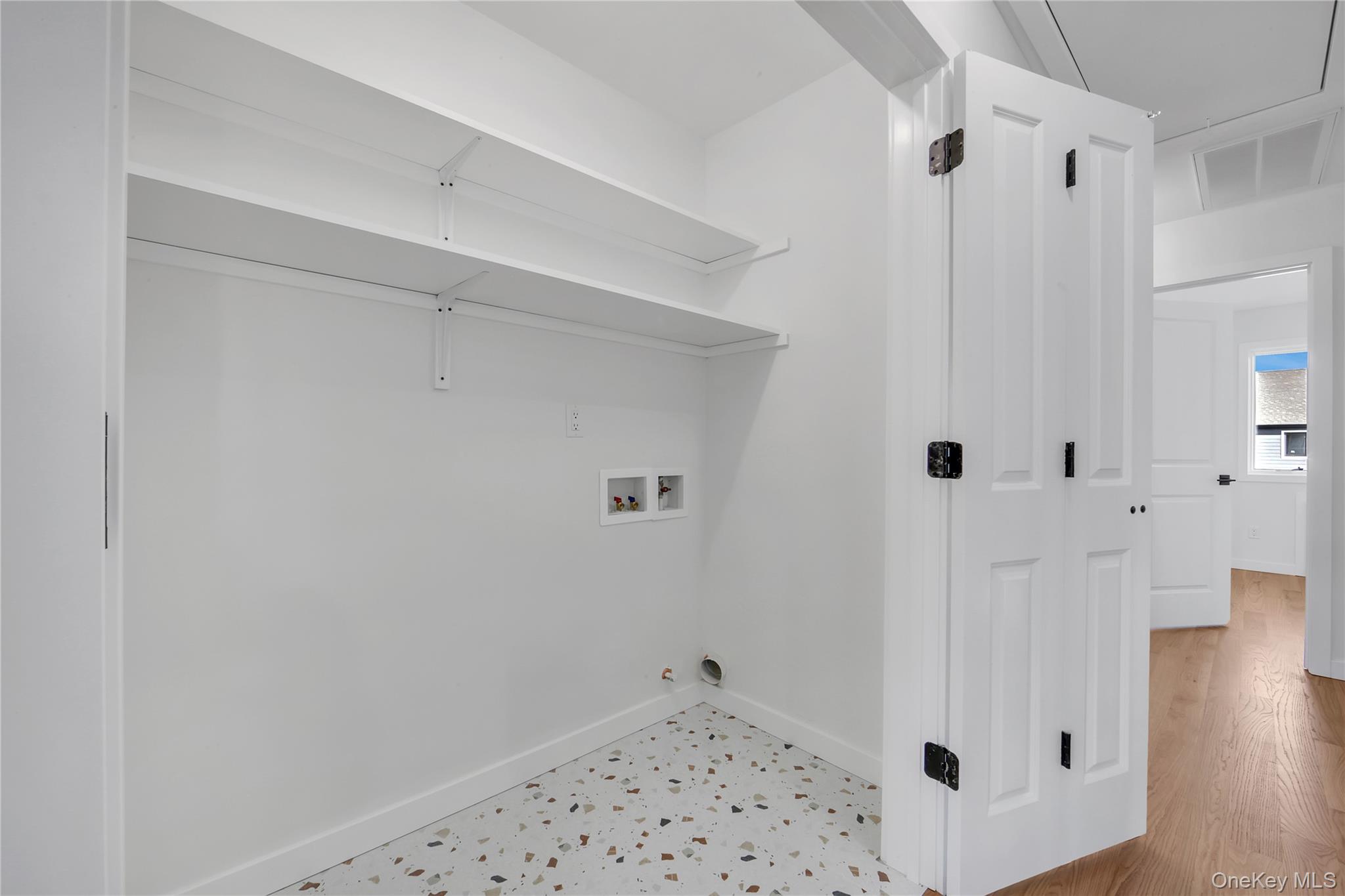 478 W Central Avenue Unit: 203