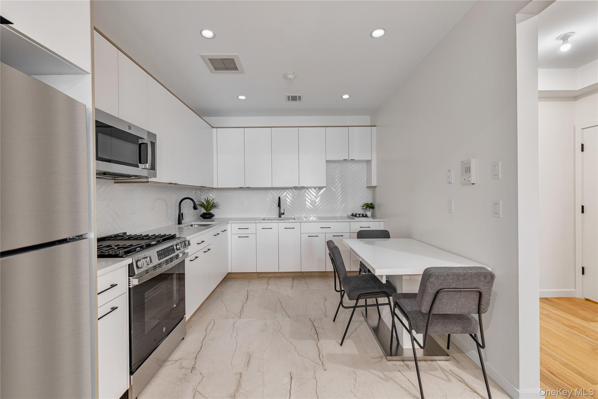 17 Union Road Unit: 109
