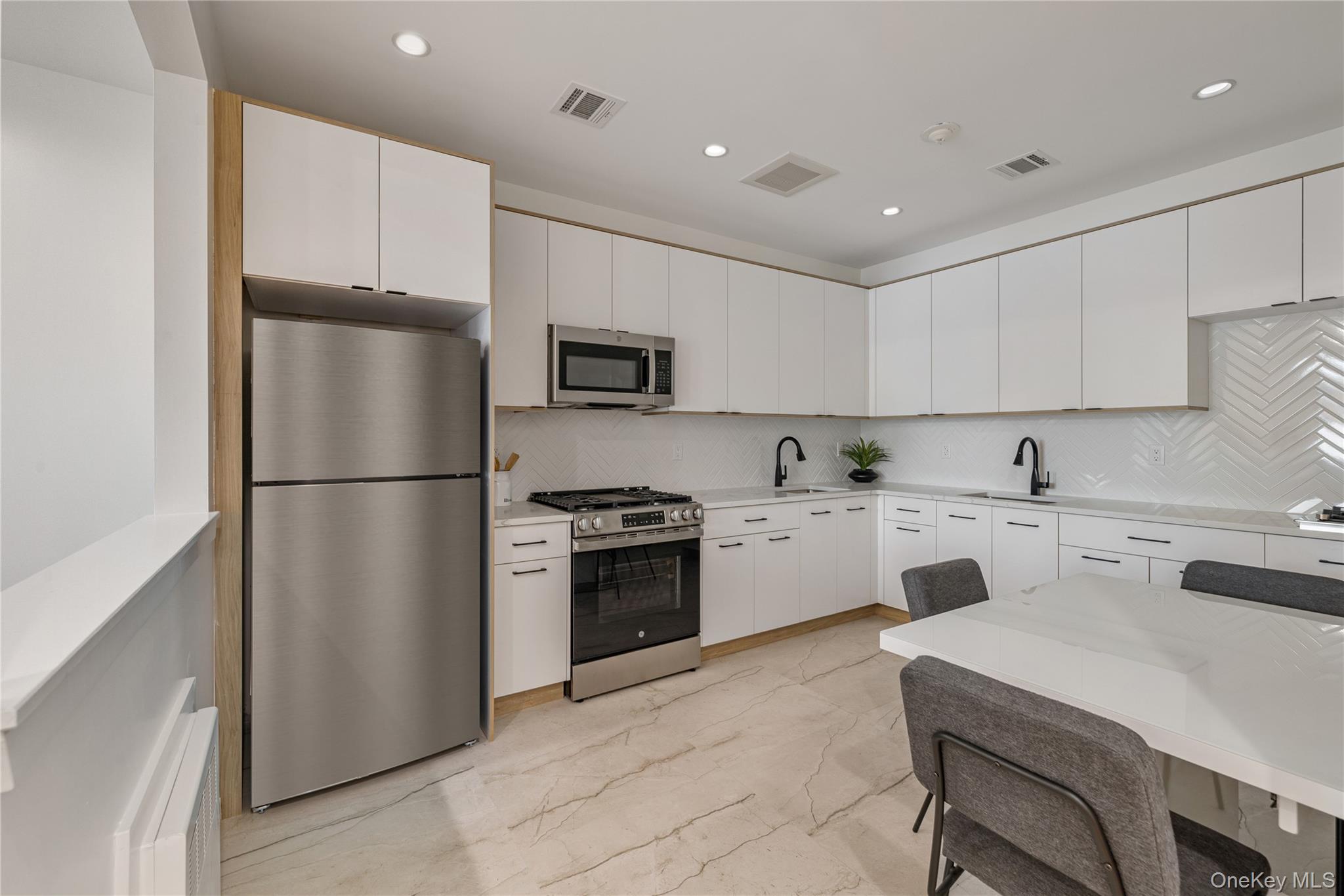 17 Union Road Unit: 109