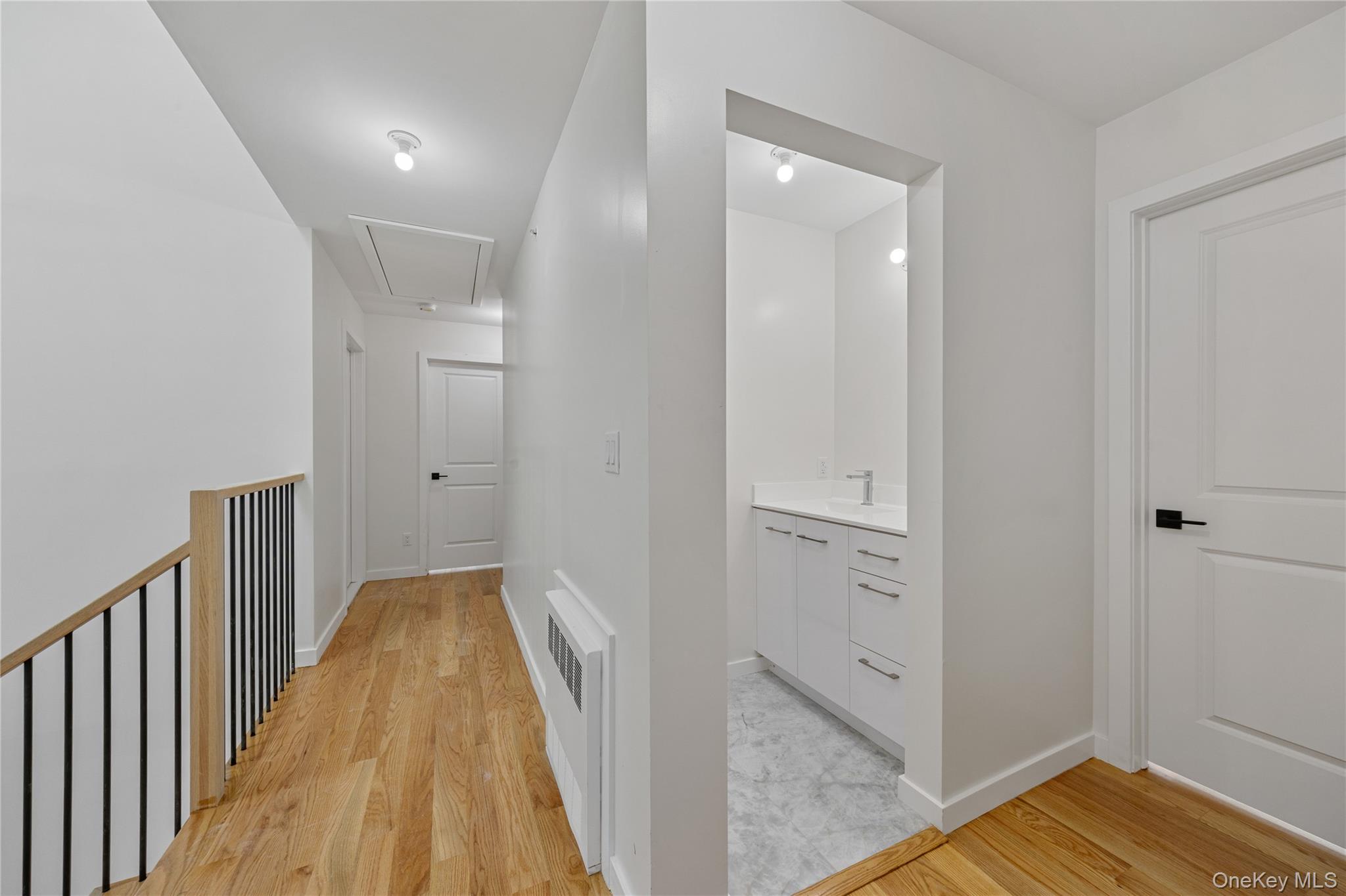 472 W Central Avenue Unit: 204